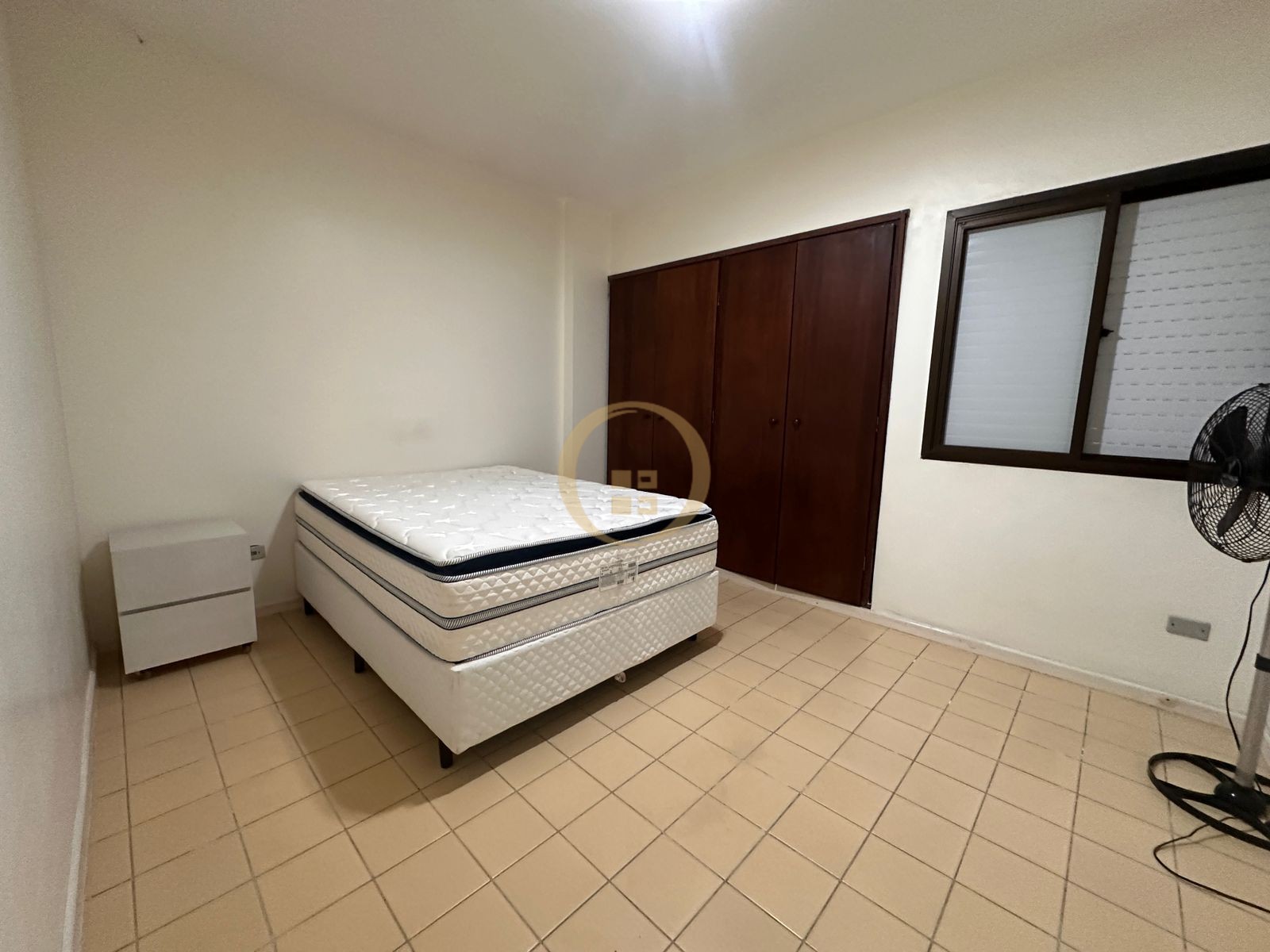 Apartamento na Praia do Tombo, Guarujá - SP
