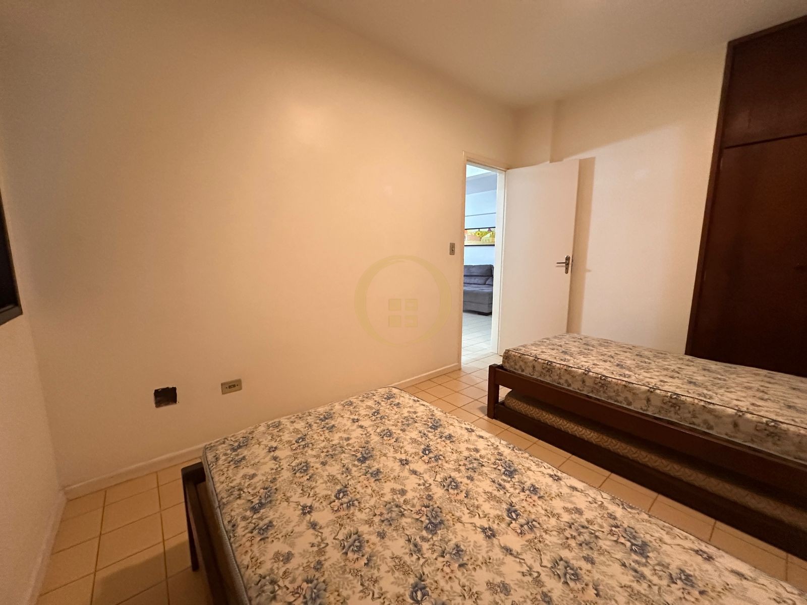 Apartamento na Praia do Tombo, Guarujá - SP
