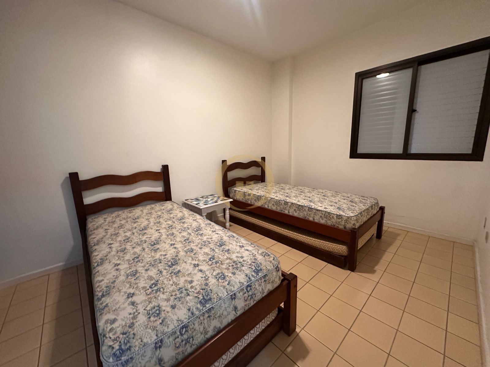 Apartamento na Praia do Tombo, Guarujá - SP