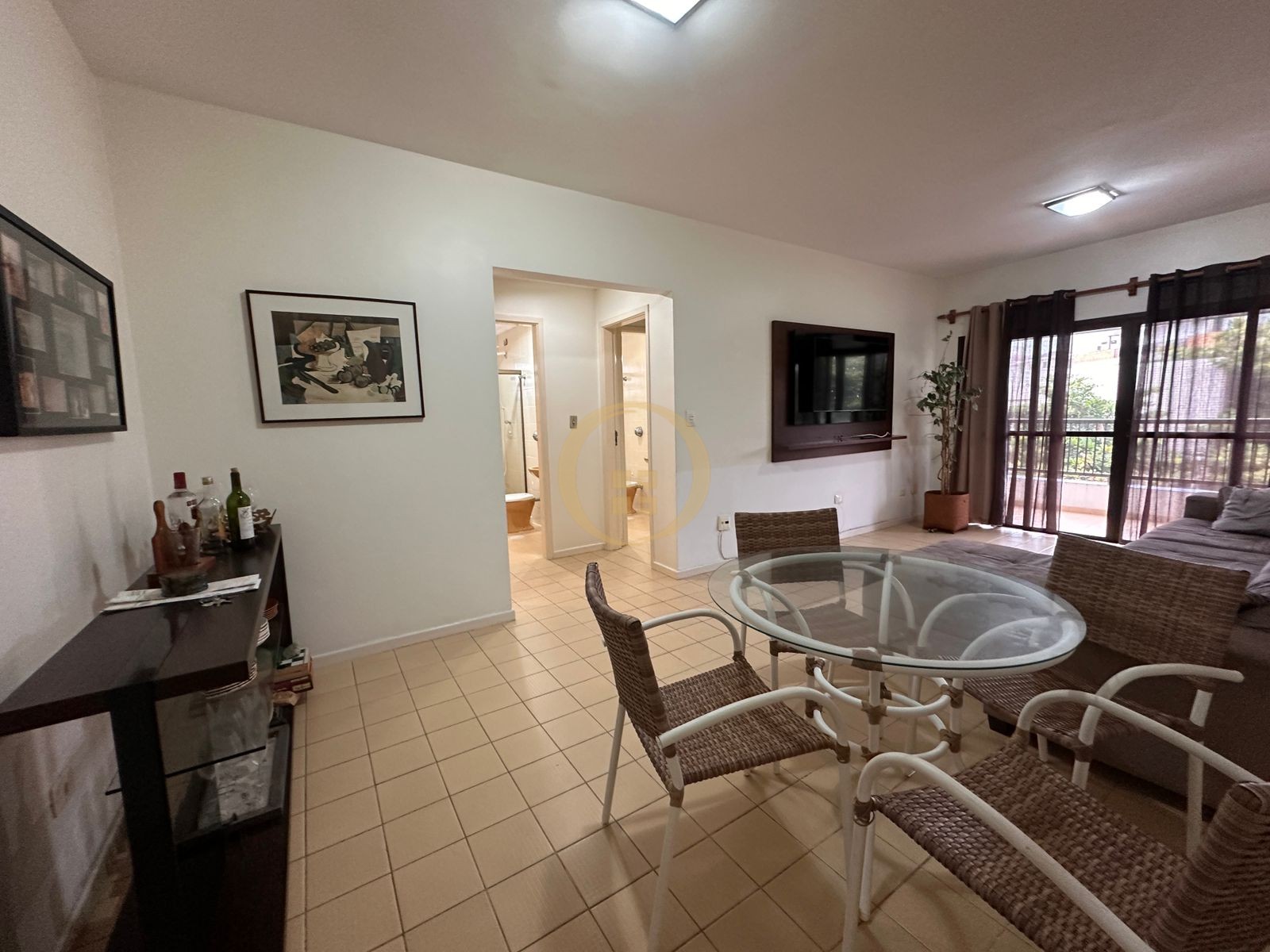Apartamento na Praia do Tombo, Guarujá - SP
