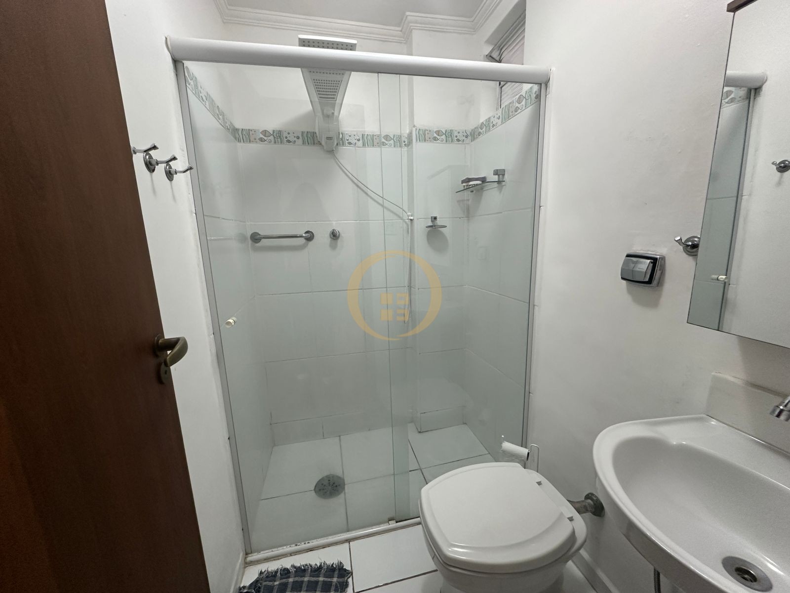Apartamento na Praia das Pitangueiras, Guarujá - SP