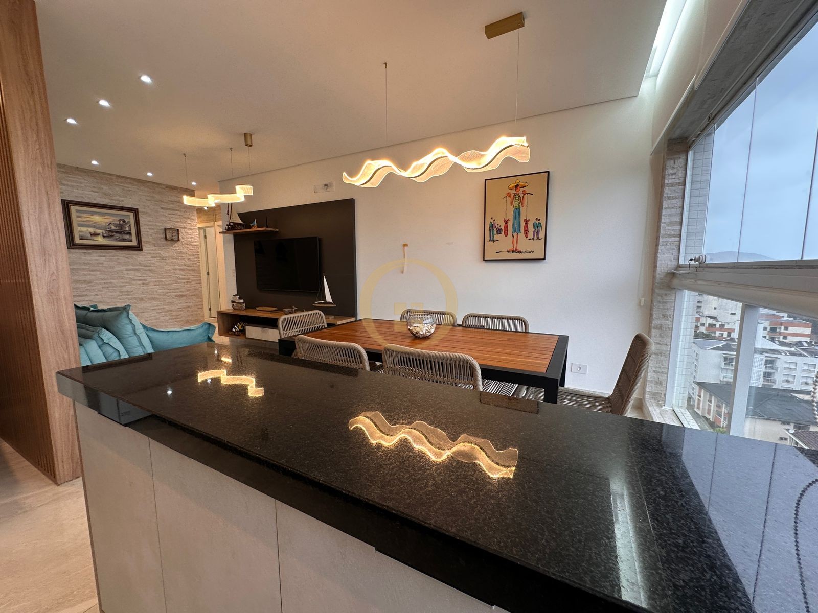 Apartamento na Praia da Enseada, Guarujá - SP