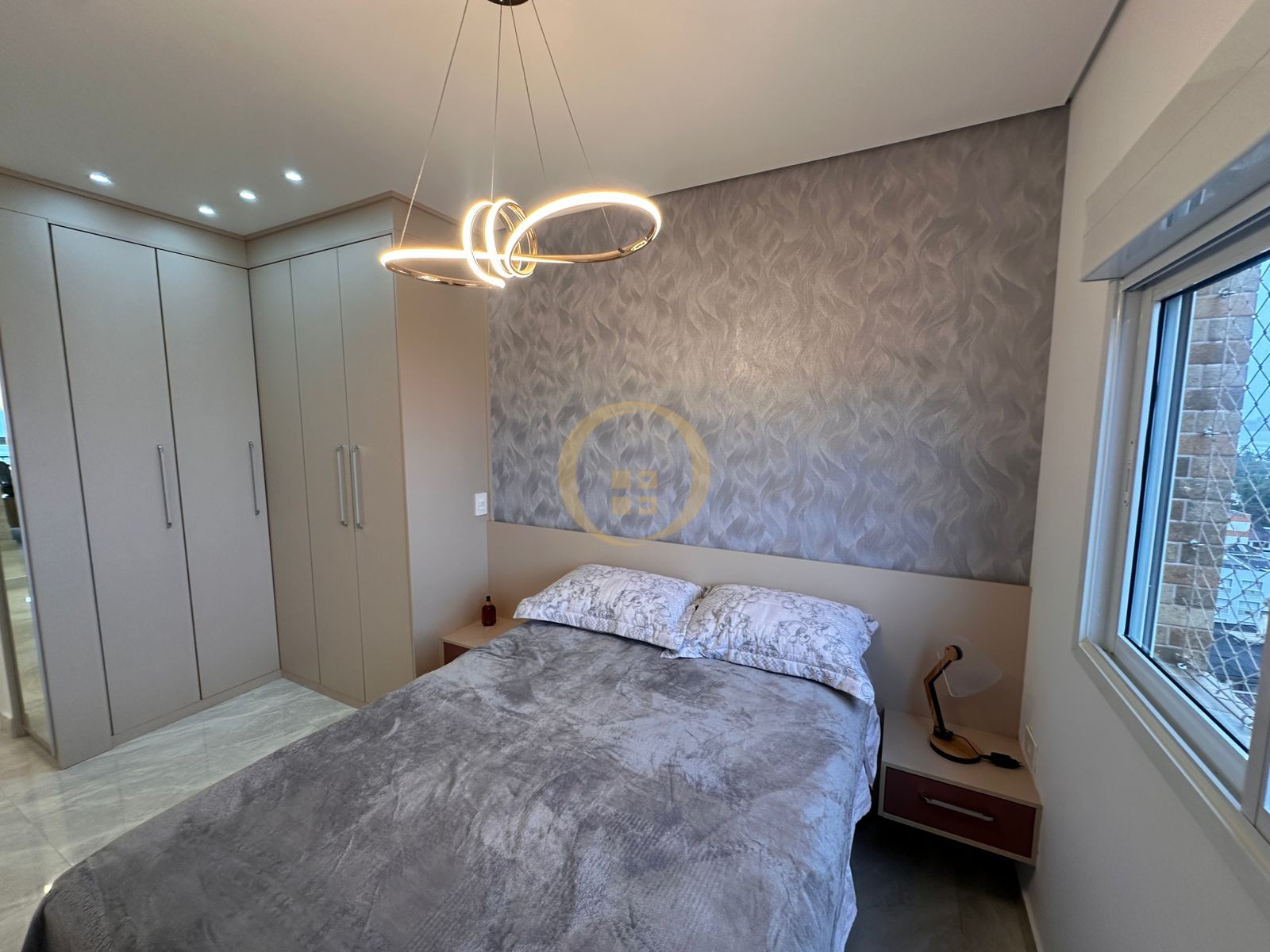 Apartamento na Praia da Enseada, Guarujá - SP