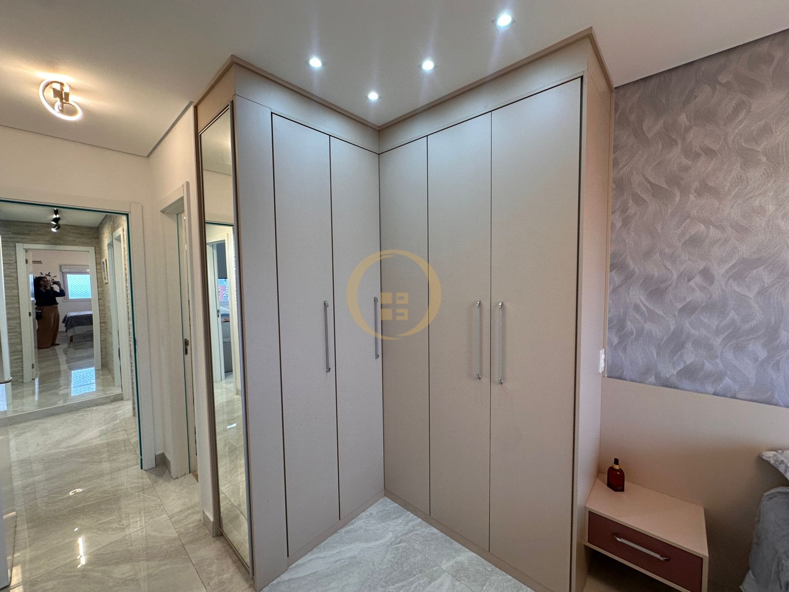 Apartamento na Praia da Enseada, Guarujá - SP