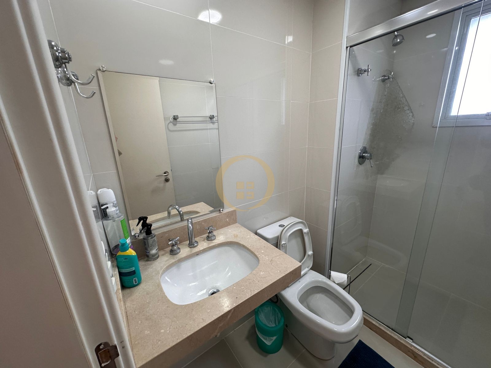 Apartamento na Praia da Enseada, Guarujá - SP