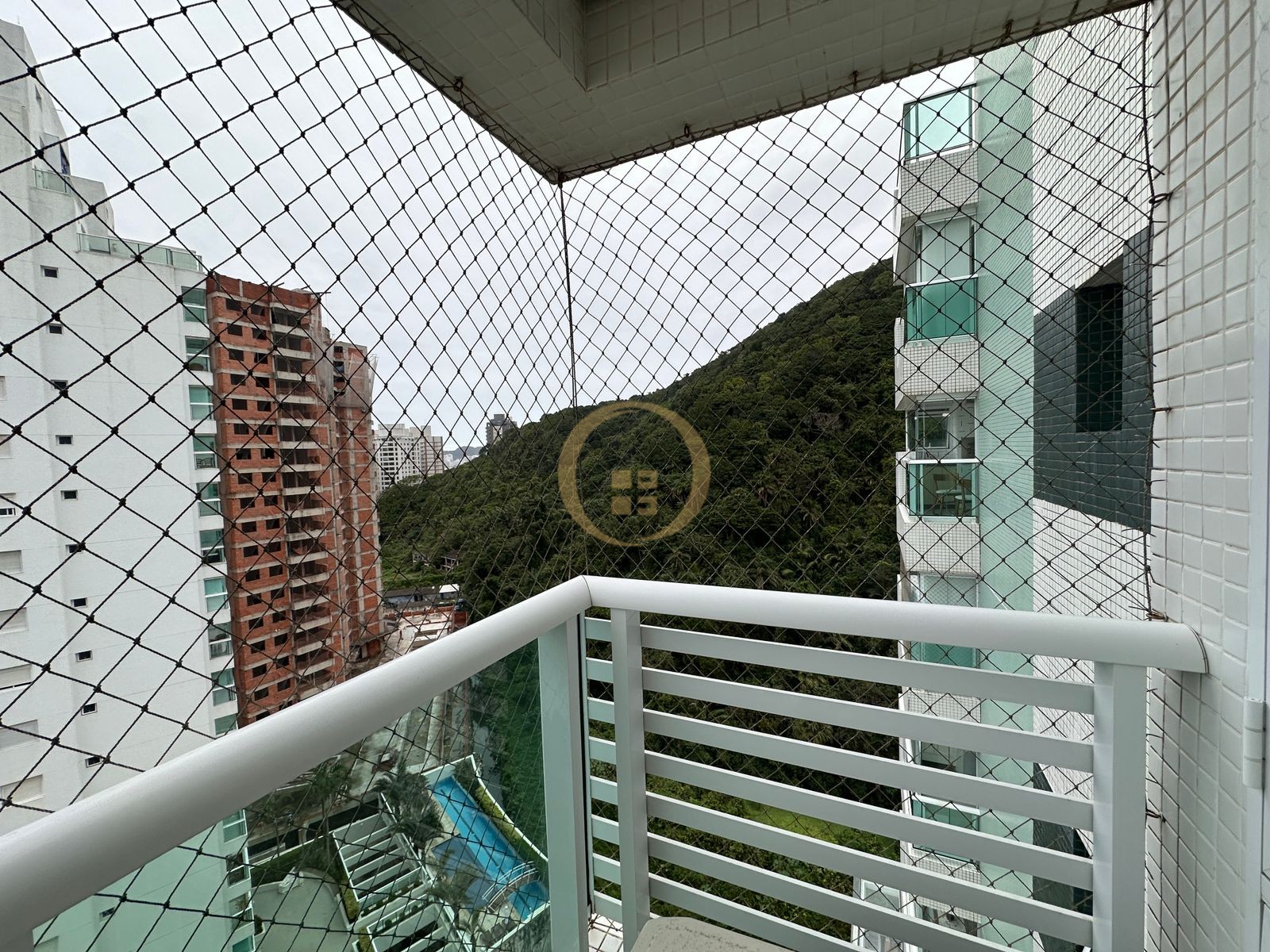 Apartamento na Praia da Enseada, Guarujá - SP