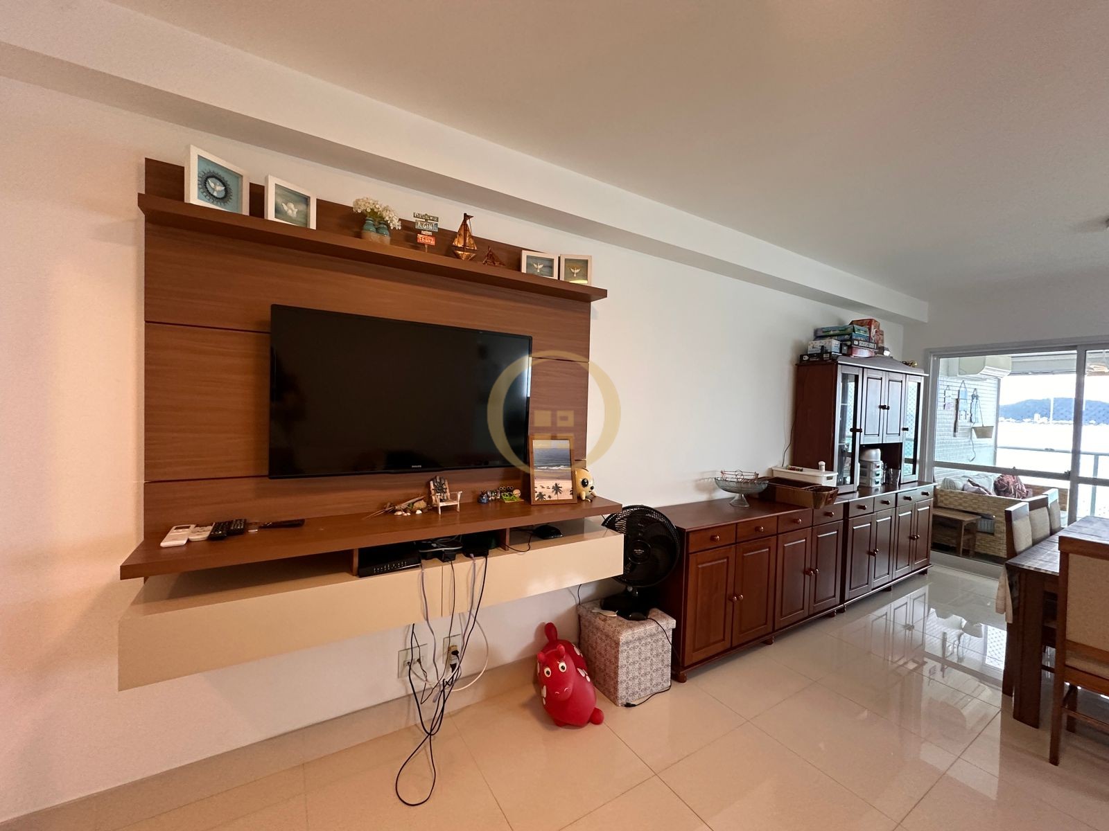 Apartamento na Praia da Enseada, Guarujá - SP
