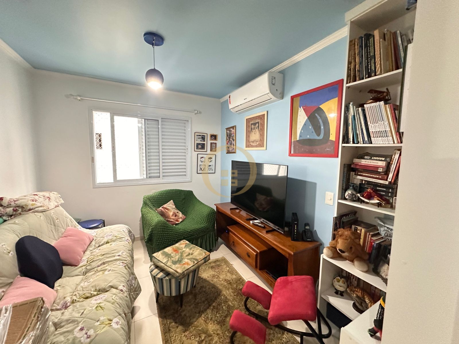 Apartamento na Praia das Pitangueiras, Guarujá - SP