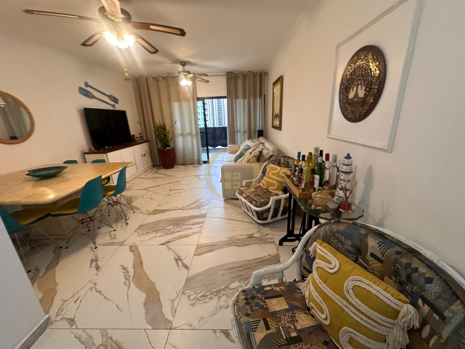 Apartamento na Praia das Astúrias, Guarujá - SP