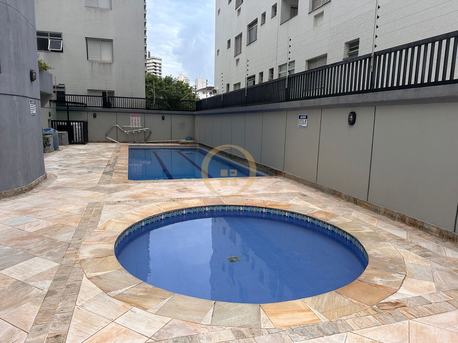 Apartamento na Praia das Astúrias, Guarujá - SP