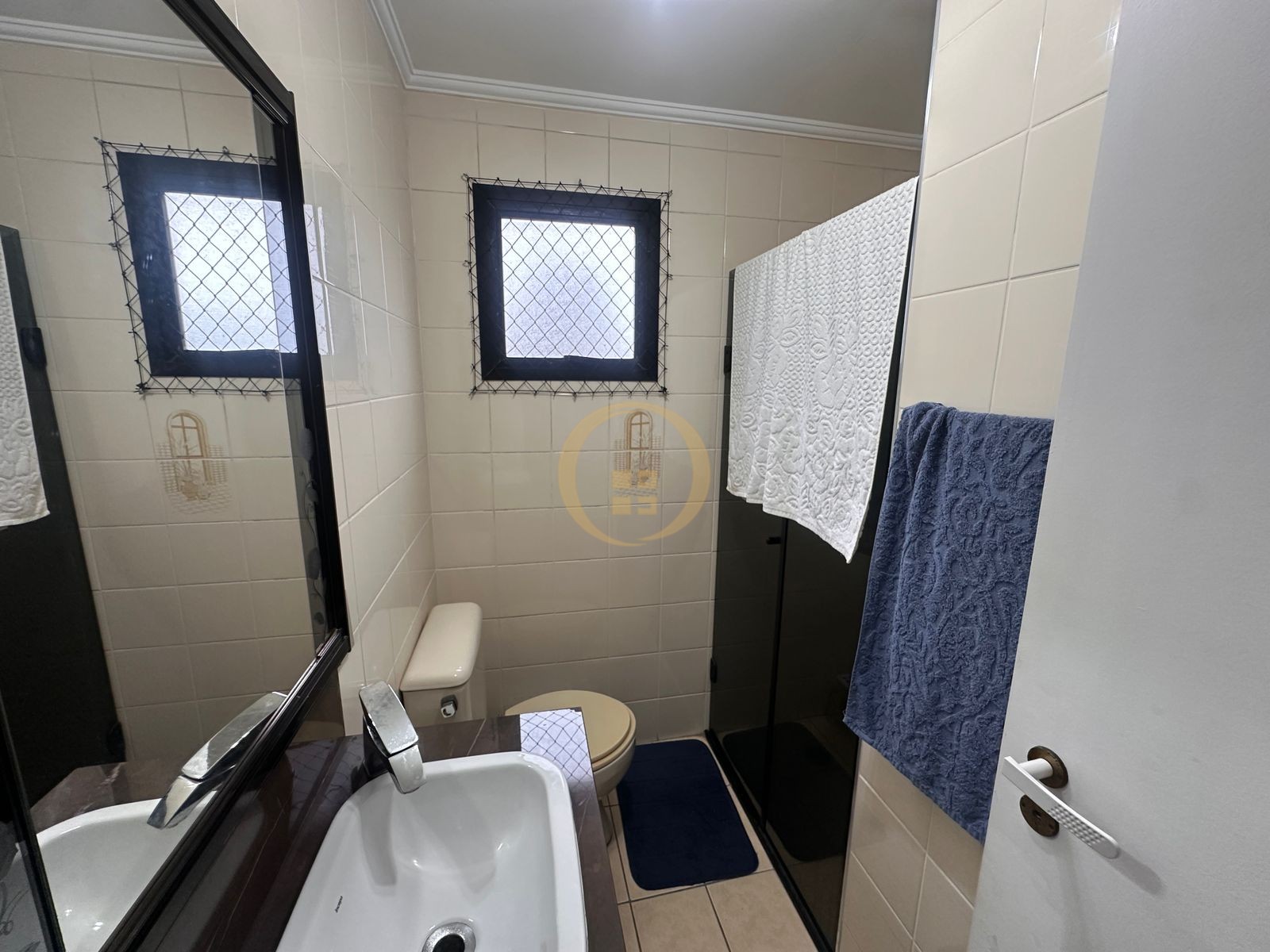 Apartamento na Praia das Astúrias, Guarujá - SP