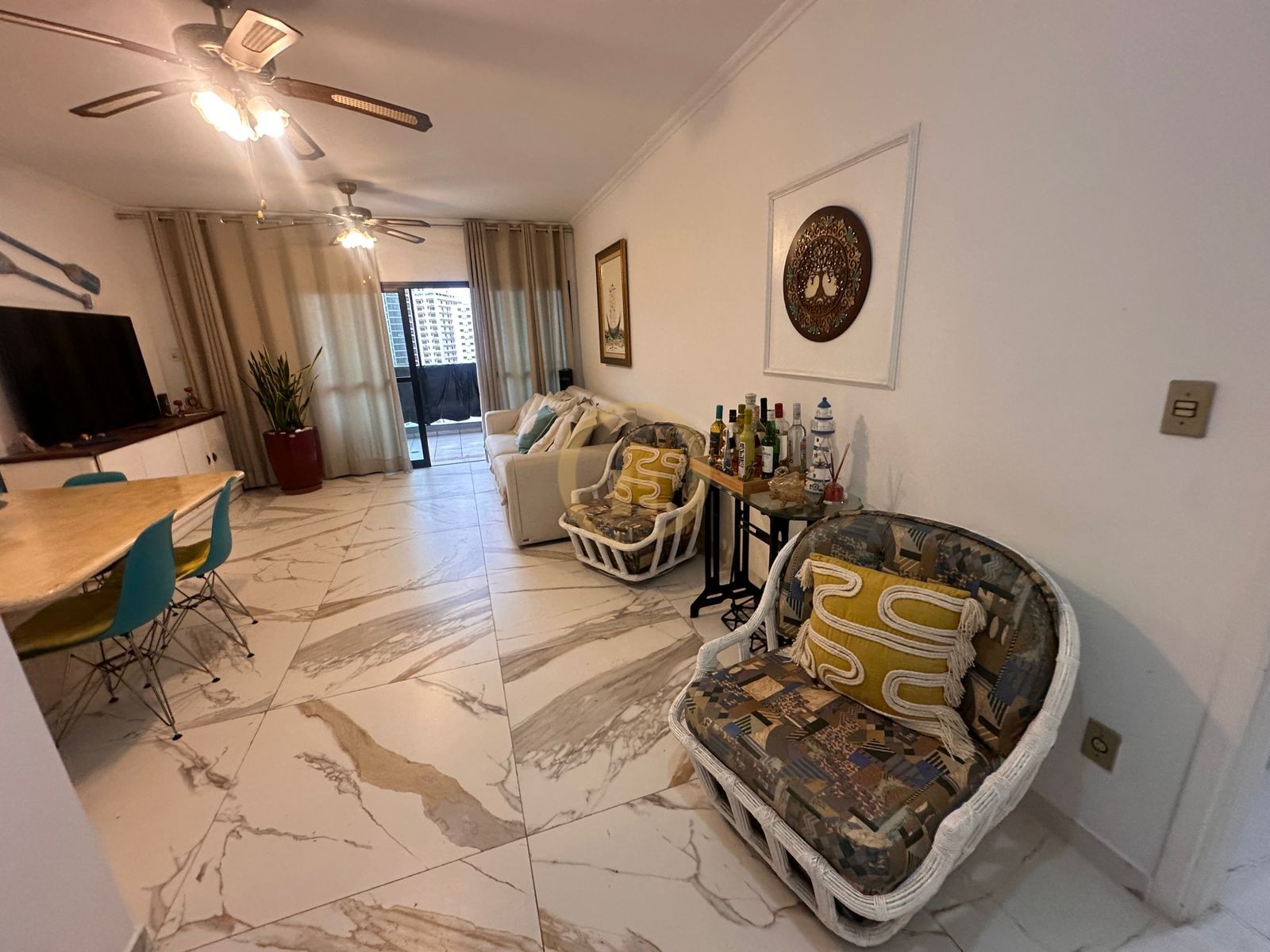 Apartamento na Praia das Astúrias, Guarujá - SP