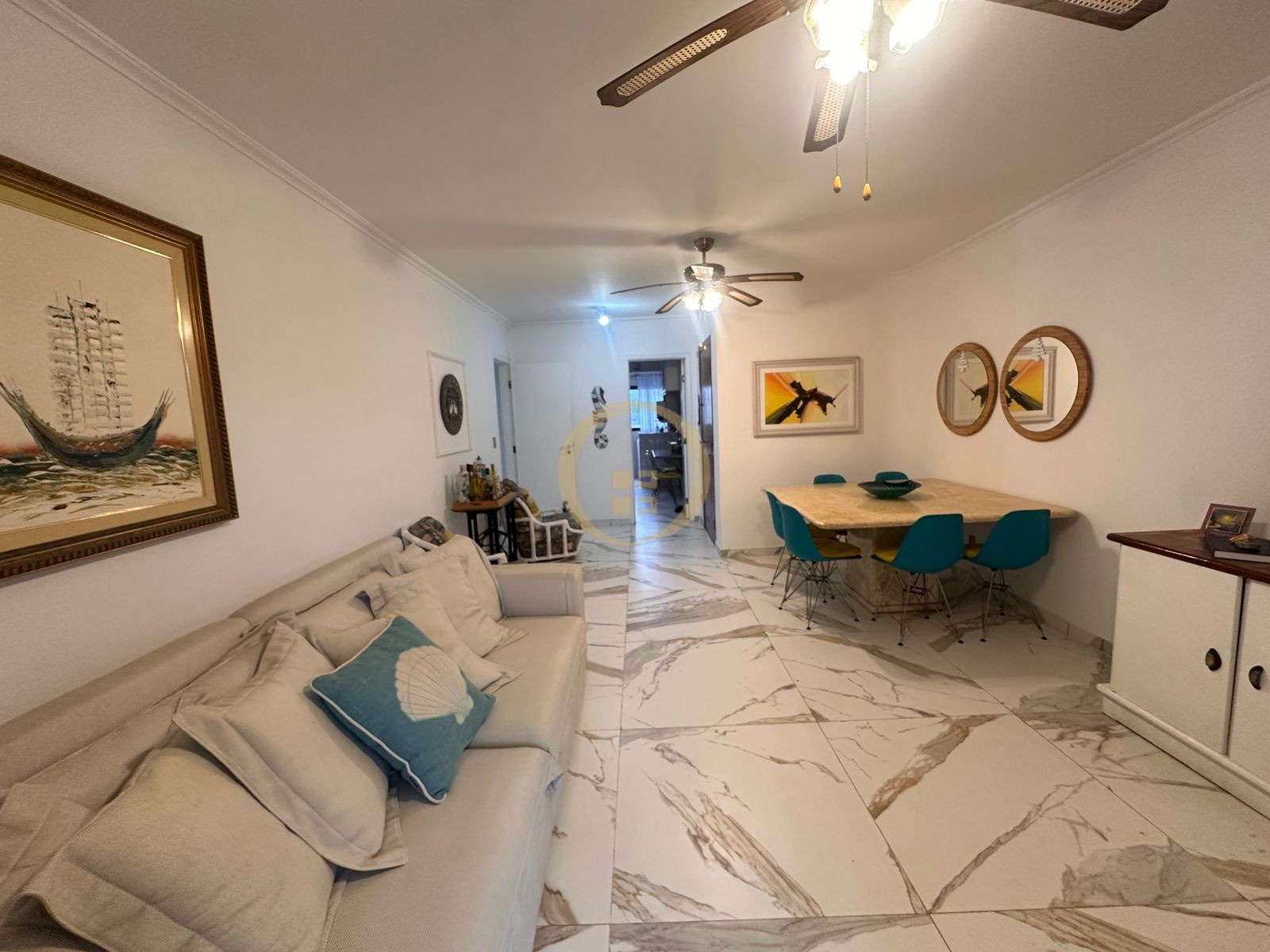 Apartamento na Praia das Astúrias, Guarujá - SP