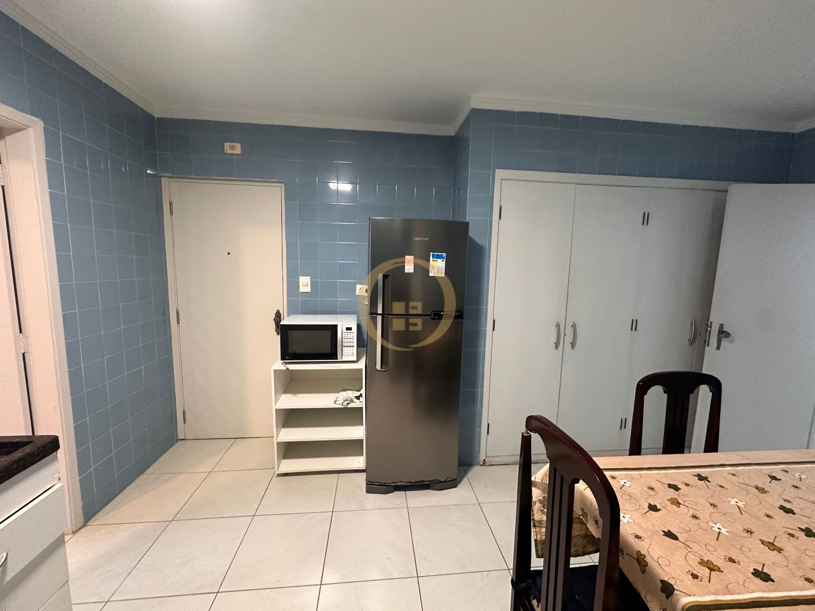 Apartamento na Praia das Pitangueiras, Guarujá - SP