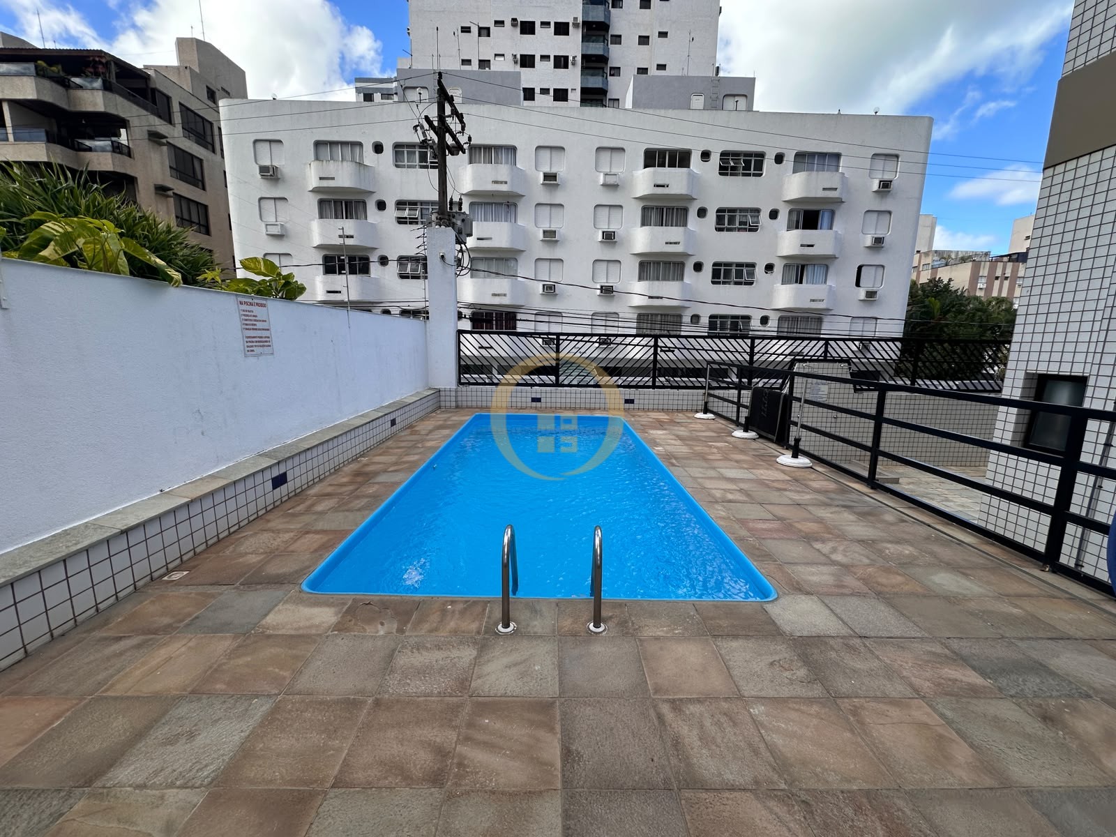 Apartamento na Praia da Enseada, Guarujá - SP
