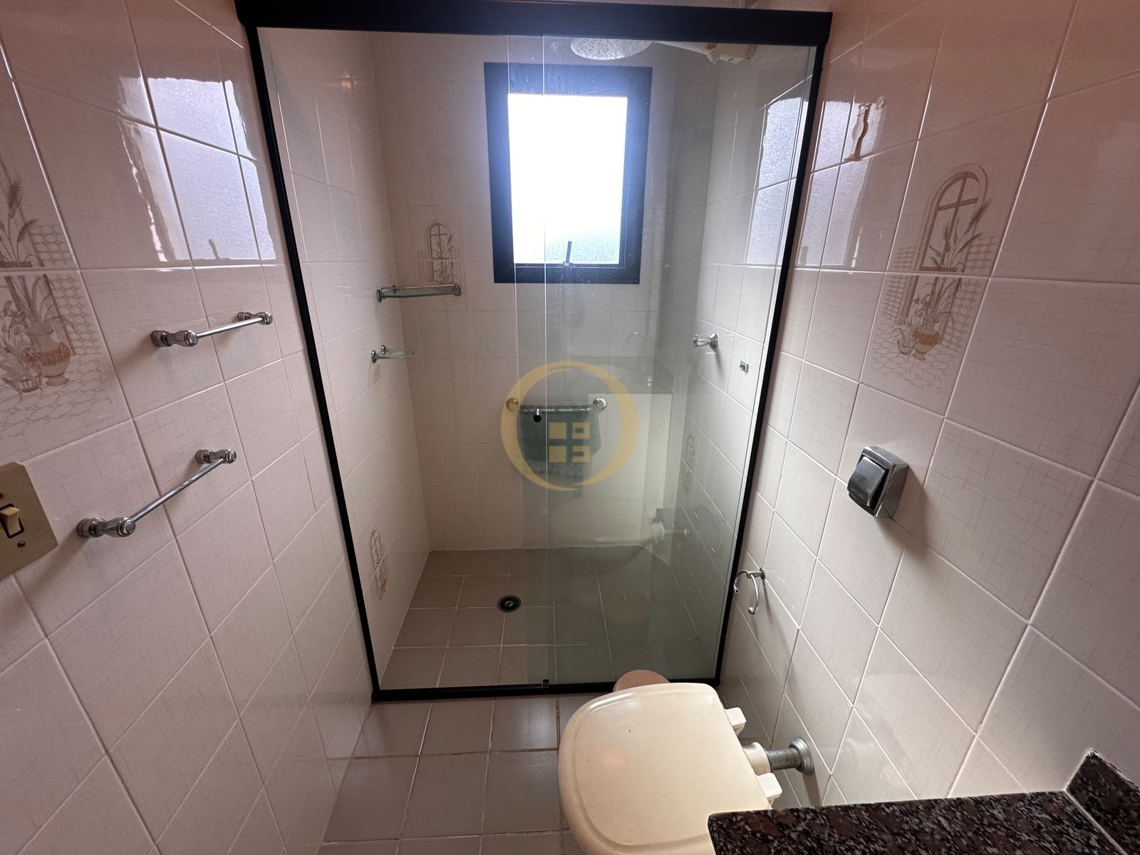 Apartamento na Praia da Enseada, Guarujá - SP