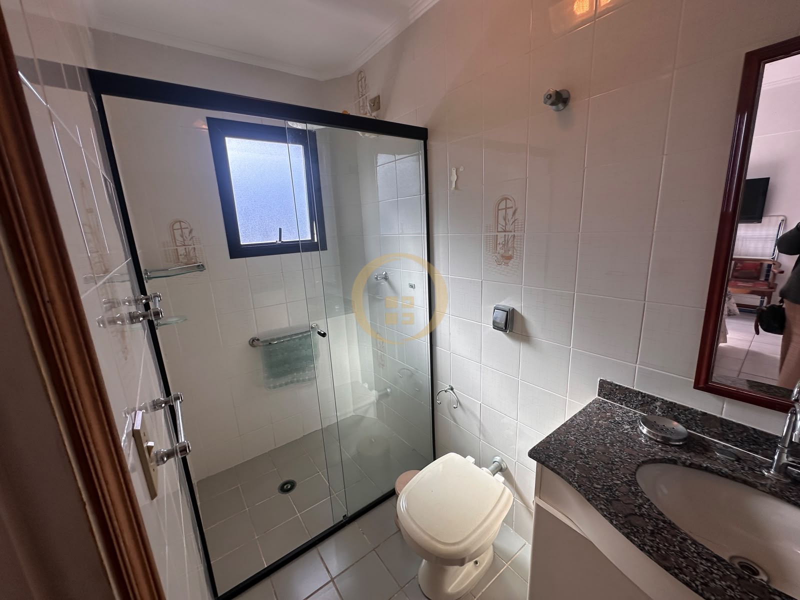 Apartamento na Praia da Enseada, Guarujá - SP