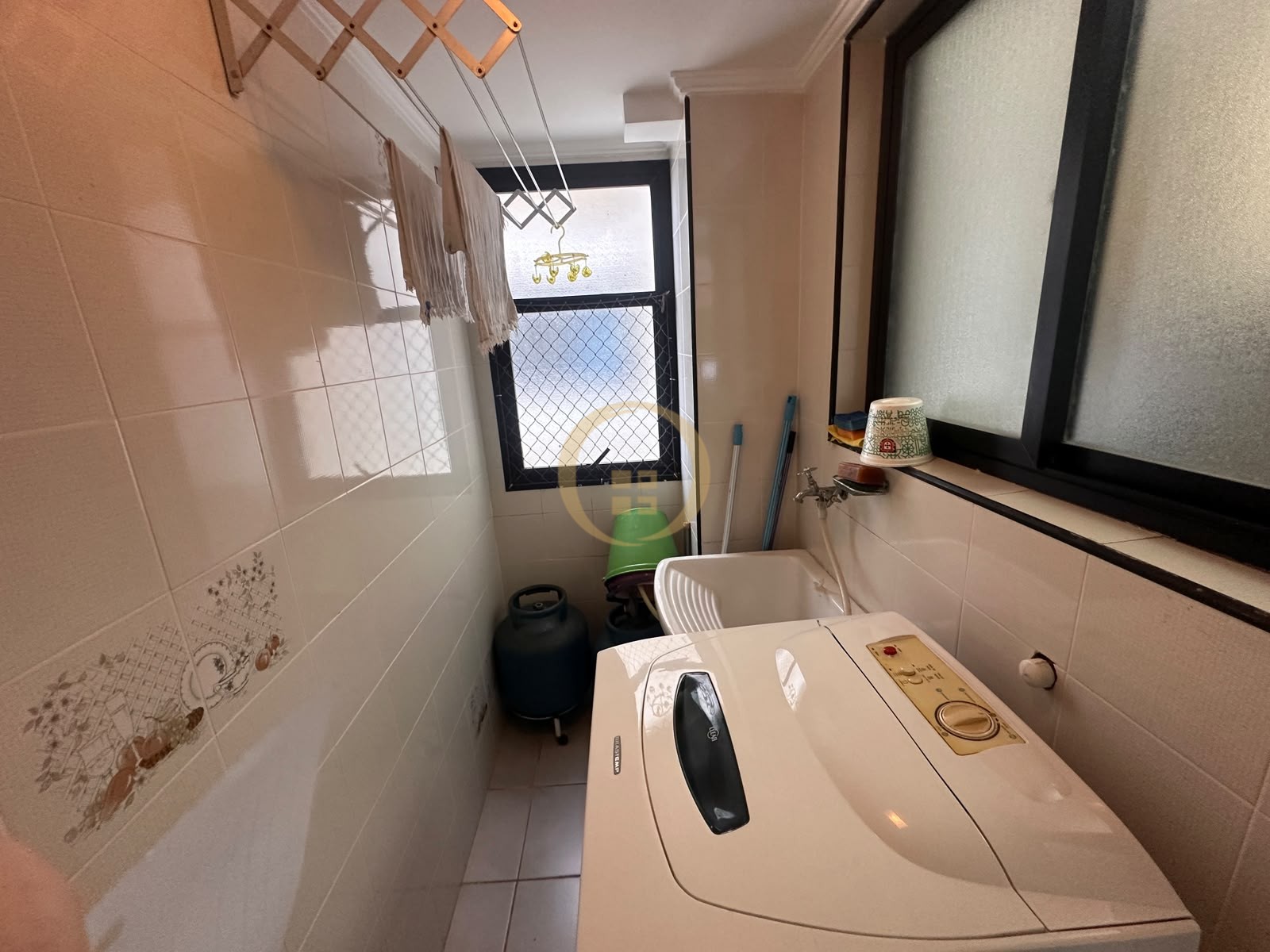 Apartamento na Praia da Enseada, Guarujá - SP