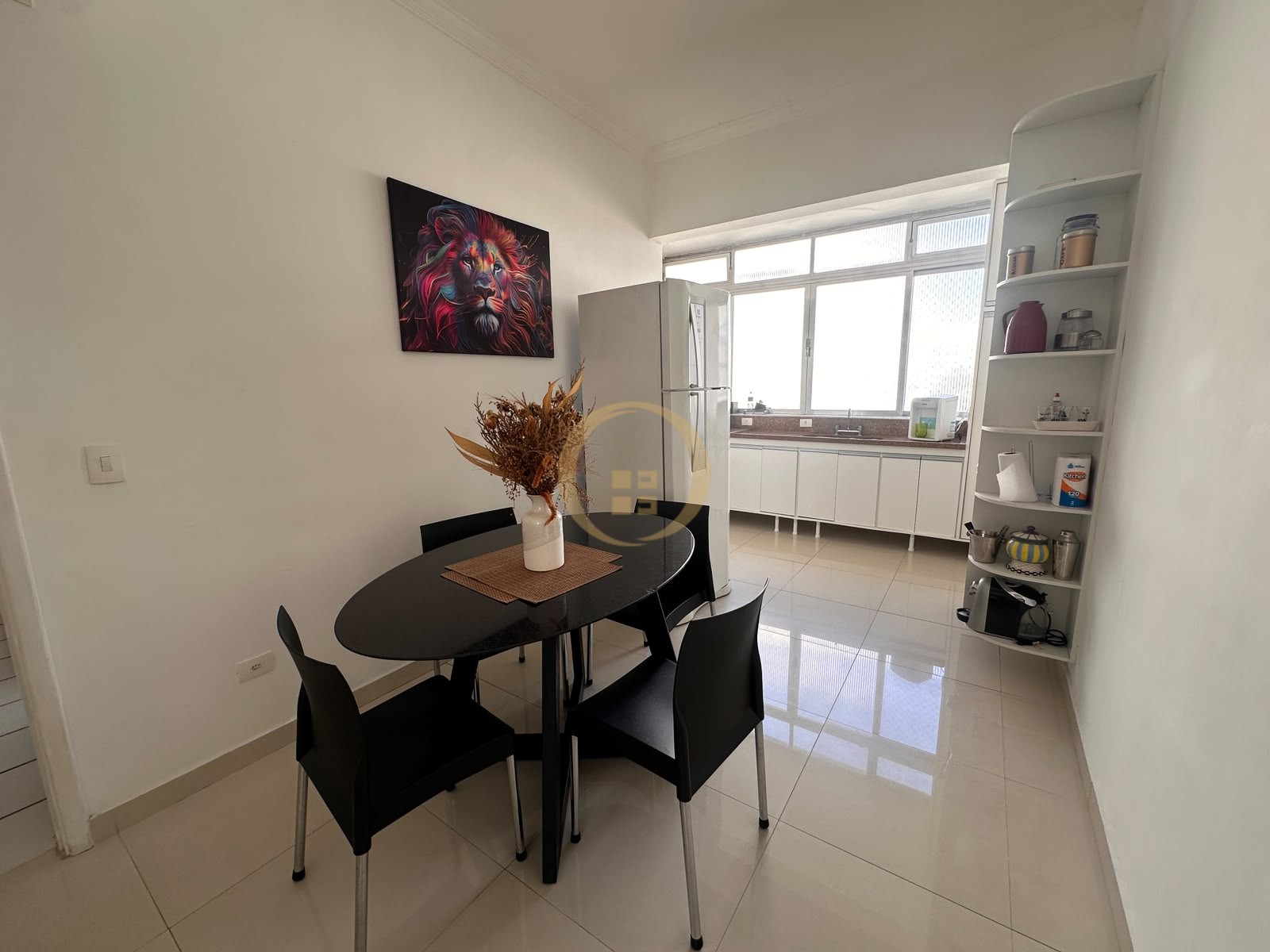 Apartamento na Praia das Pitangueiras, Guarujá - SP