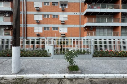 Apartamento na Praia da Enseada, Guarujá - SP