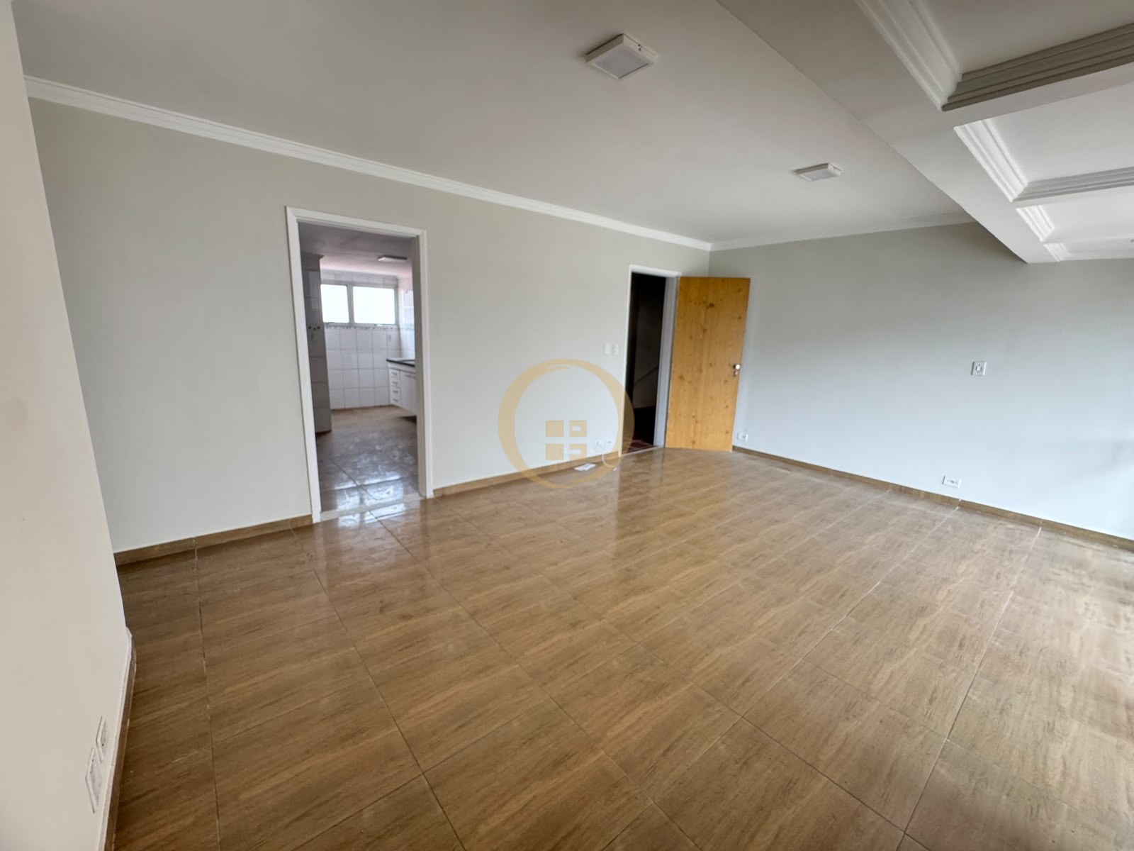 Apartamento na Praia da Enseada, Guarujá - SP