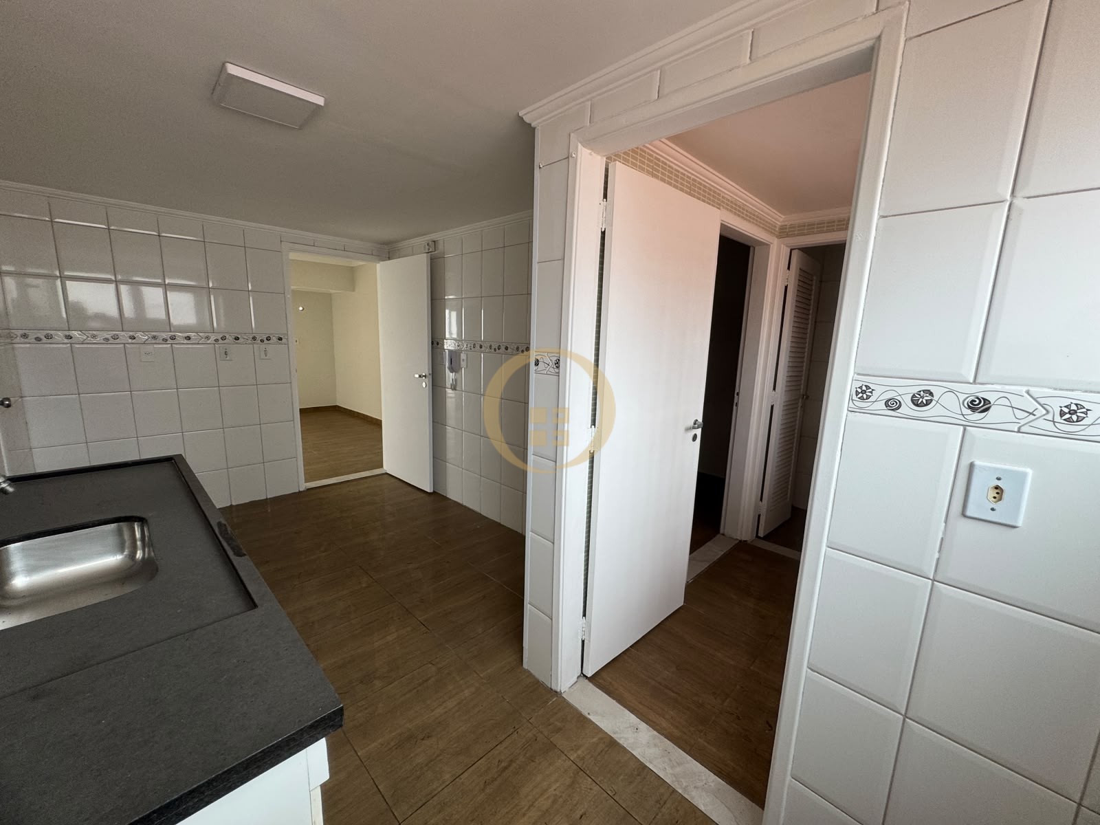 Apartamento na Praia da Enseada, Guarujá - SP
