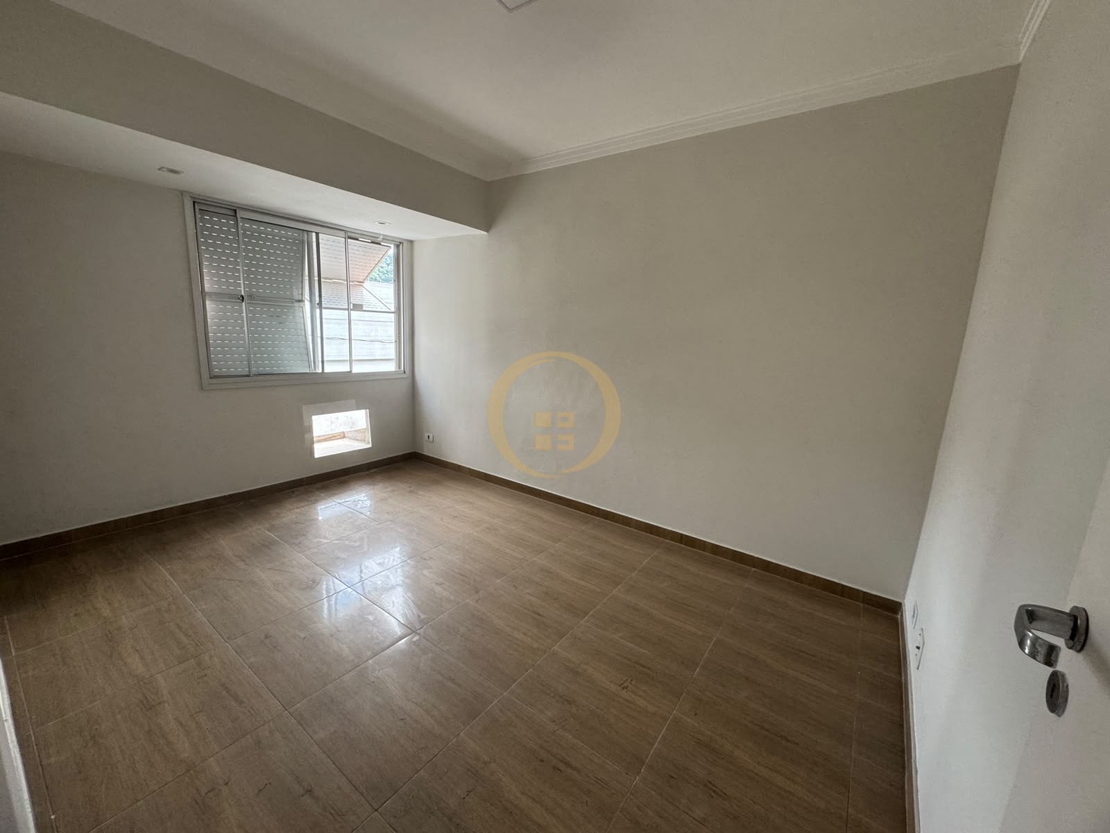 Apartamento na Praia da Enseada, Guarujá - SP