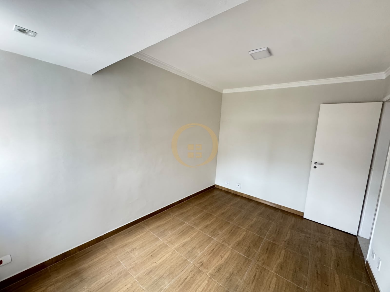 Apartamento na Praia da Enseada, Guarujá - SP