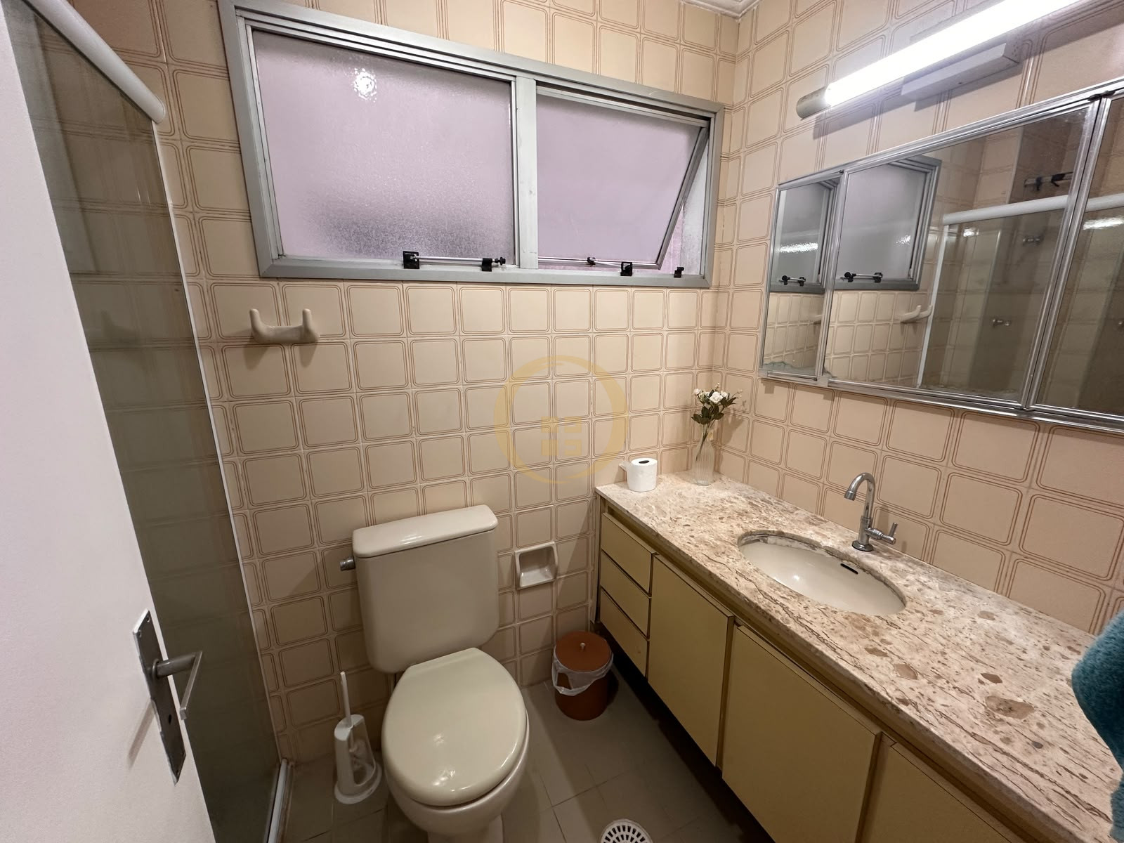 Apartamento na Praia da Enseada, Guarujá - SP
