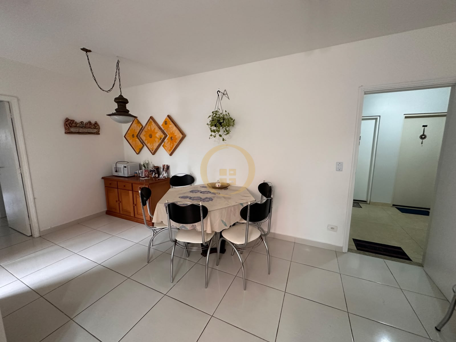 Apartamento na Praia da Enseada, Guarujá - SP