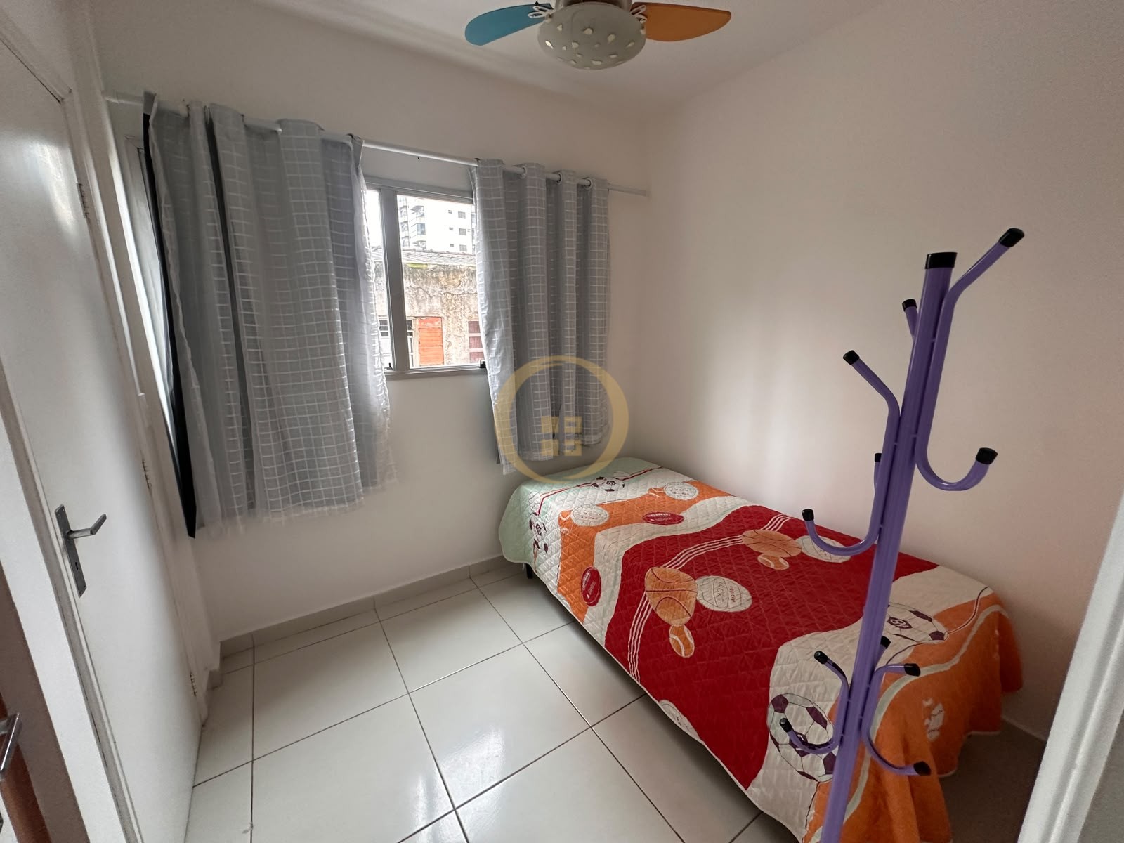 Apartamento na Praia da Enseada, Guarujá - SP