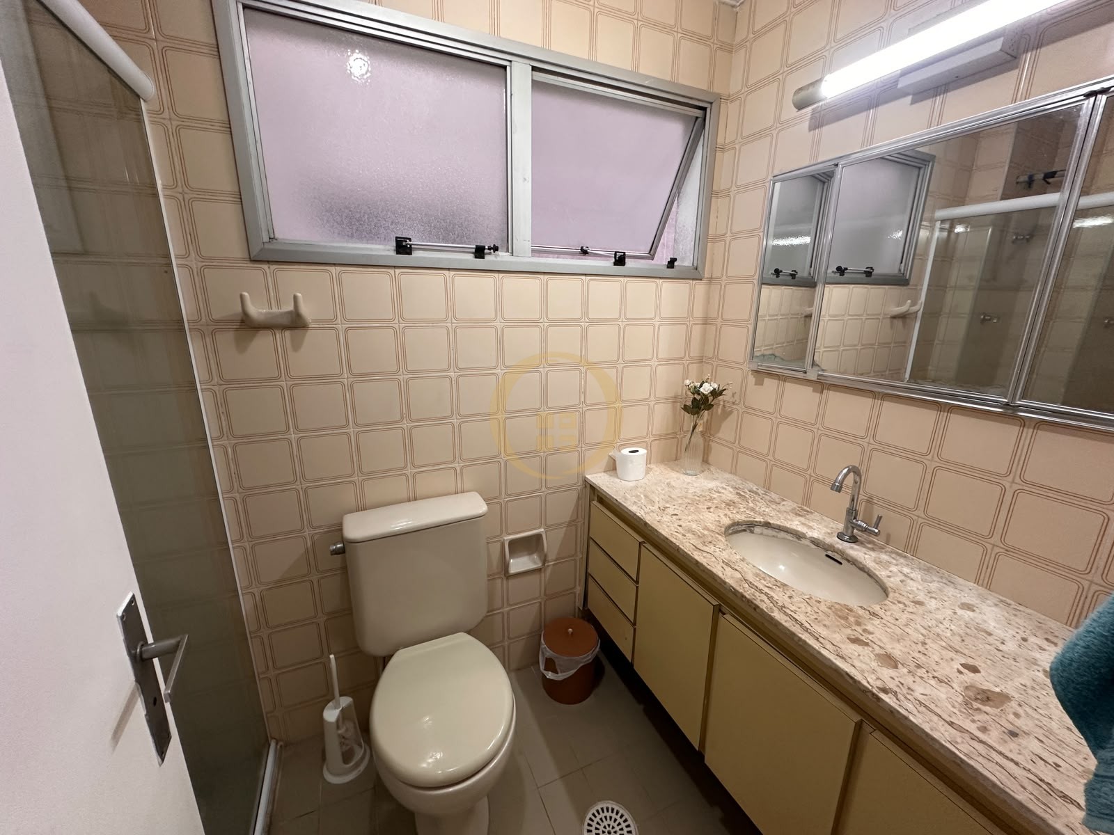 Apartamento na Praia da Enseada, Guarujá - SP