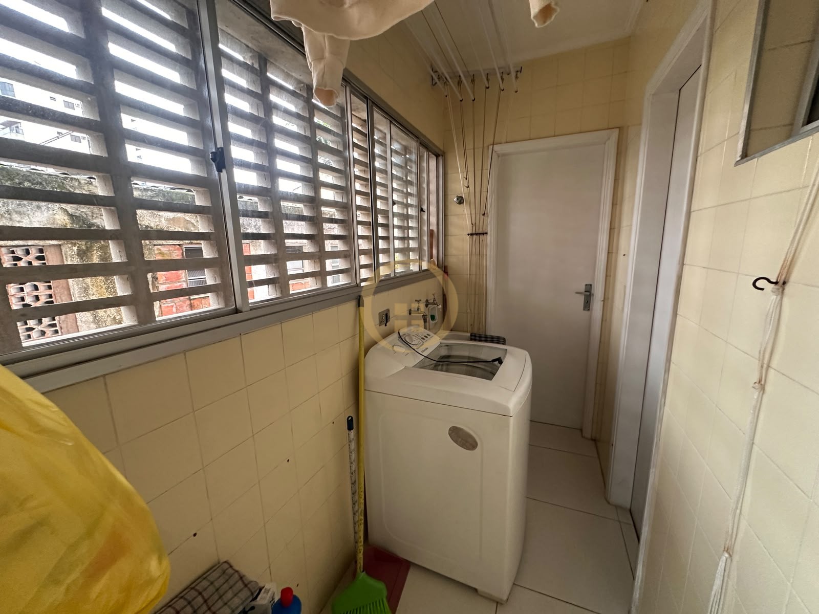 Apartamento na Praia da Enseada, Guarujá - SP