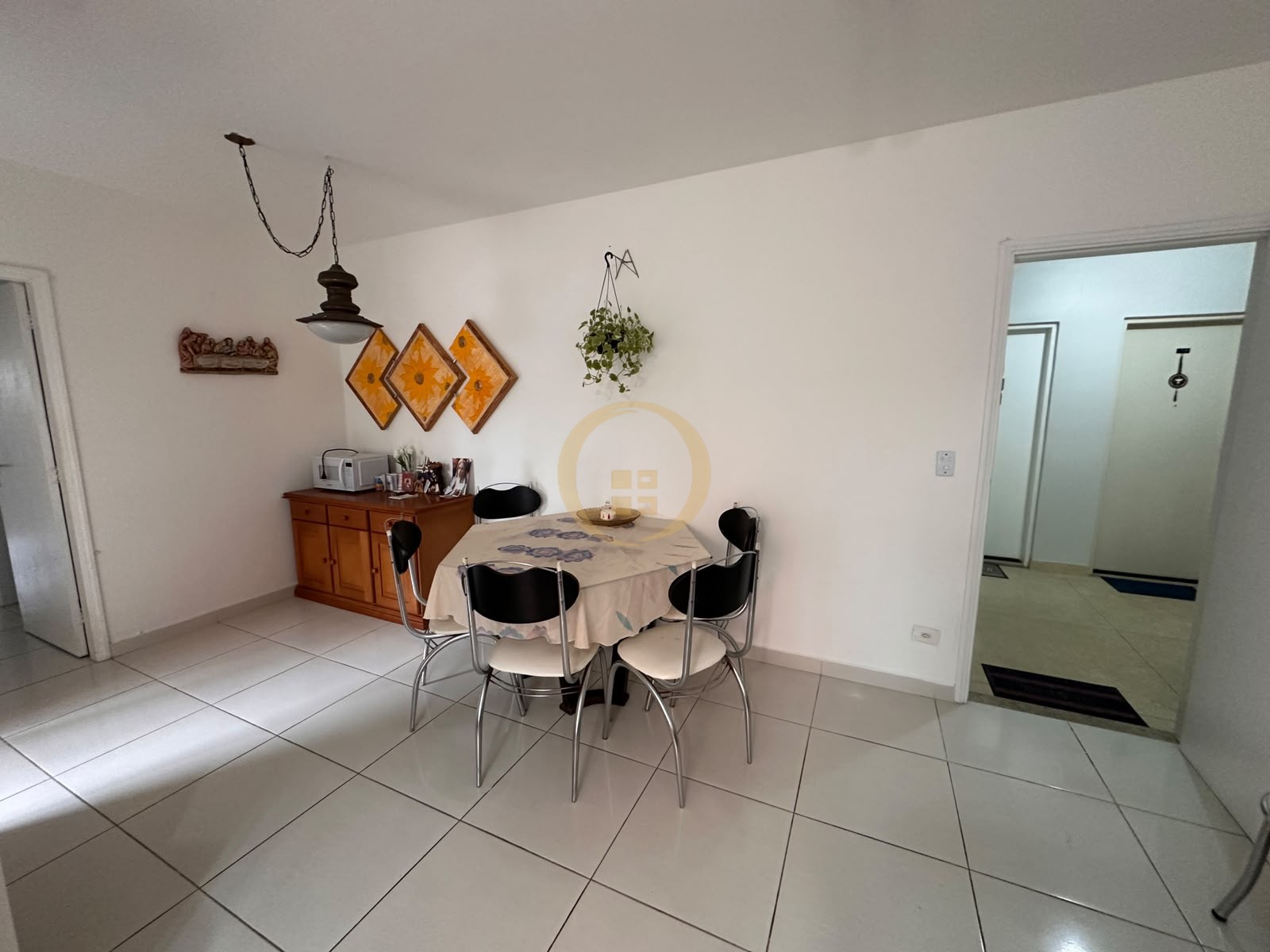 Apartamento na Praia da Enseada, Guarujá - SP