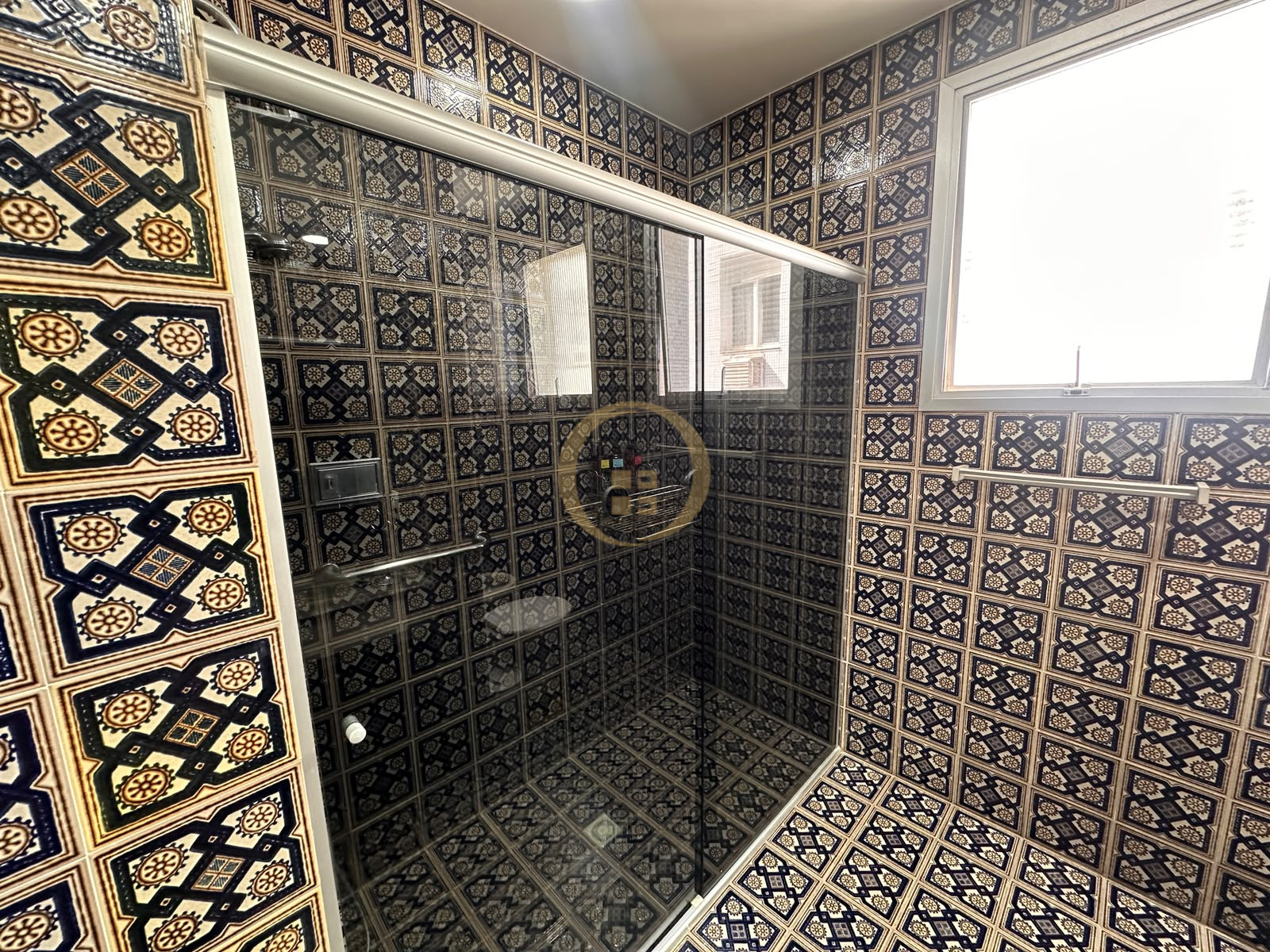 Apartamento Frente ao Mar nas Pitangueiras, Guarujá - SP