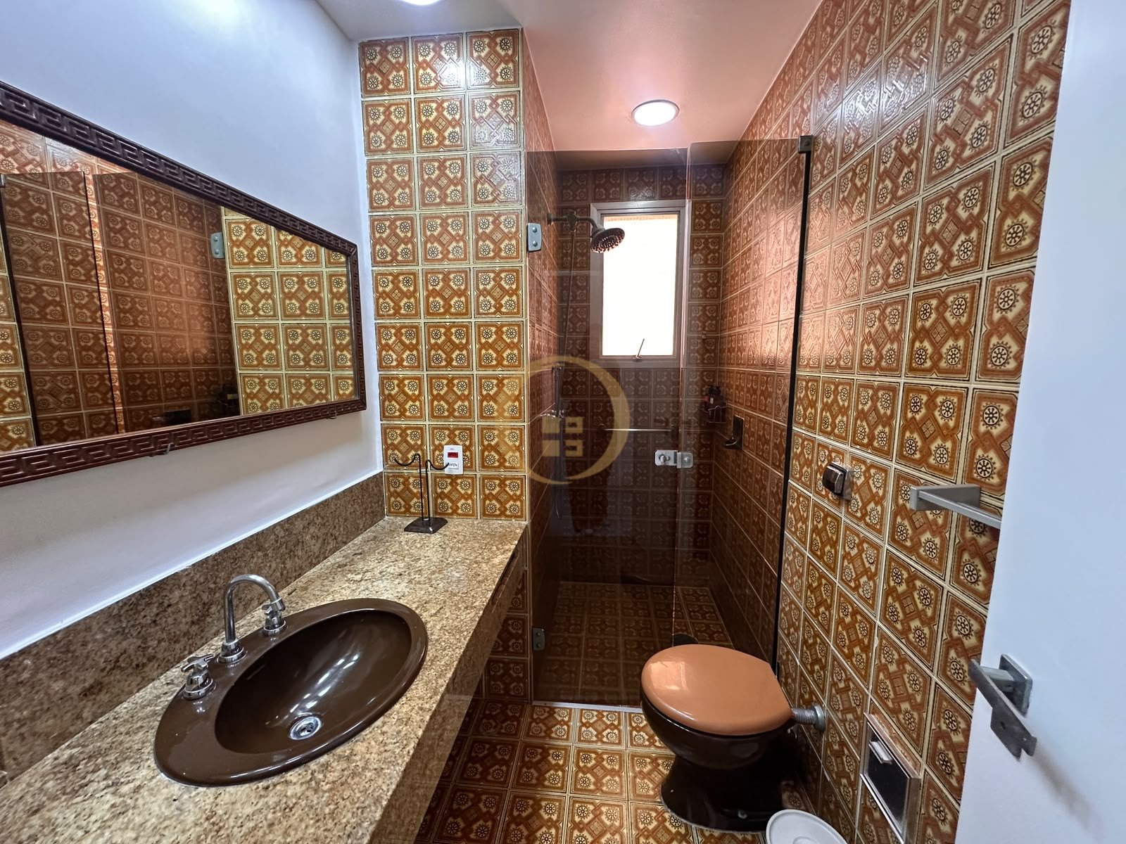 Apartamento Frente ao Mar nas Pitangueiras, Guarujá - SP