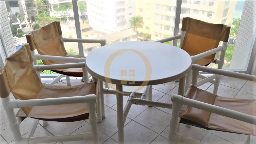 Apartamento na Praia das Pitangueiras, Guarujá - SP