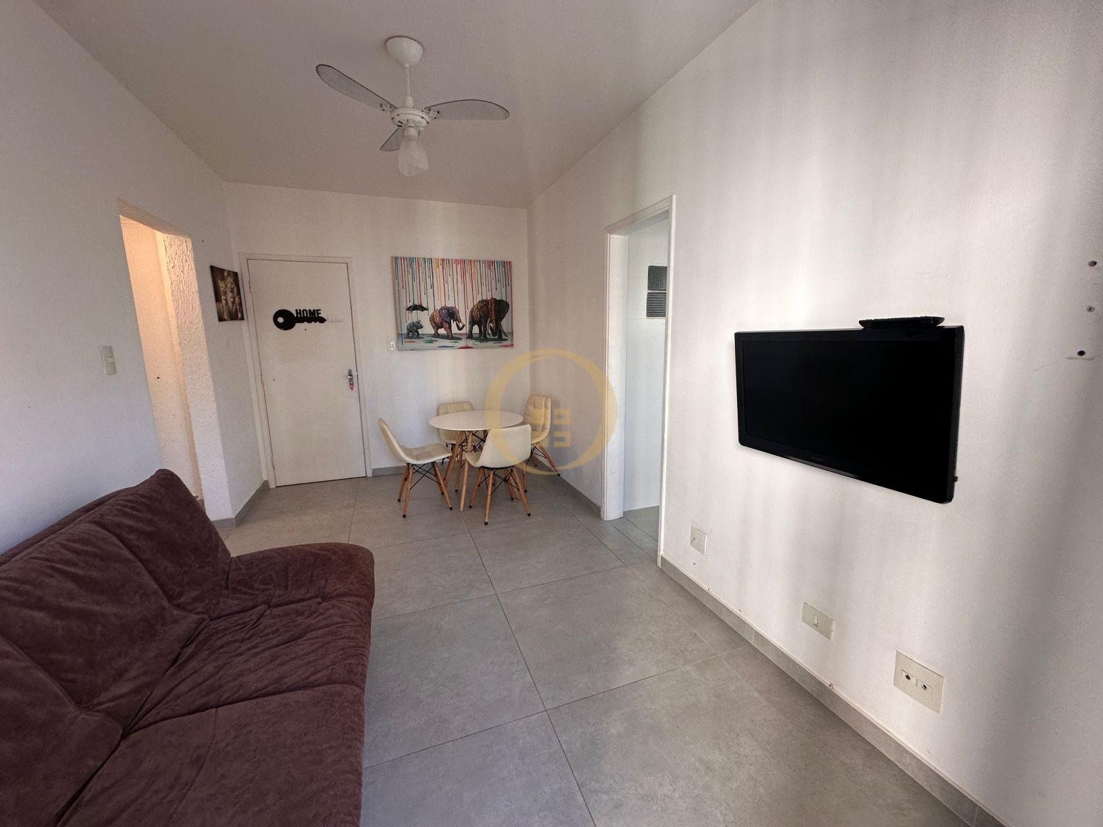 Apartamento na Praia das Pitangueiras, Guarujá - SP