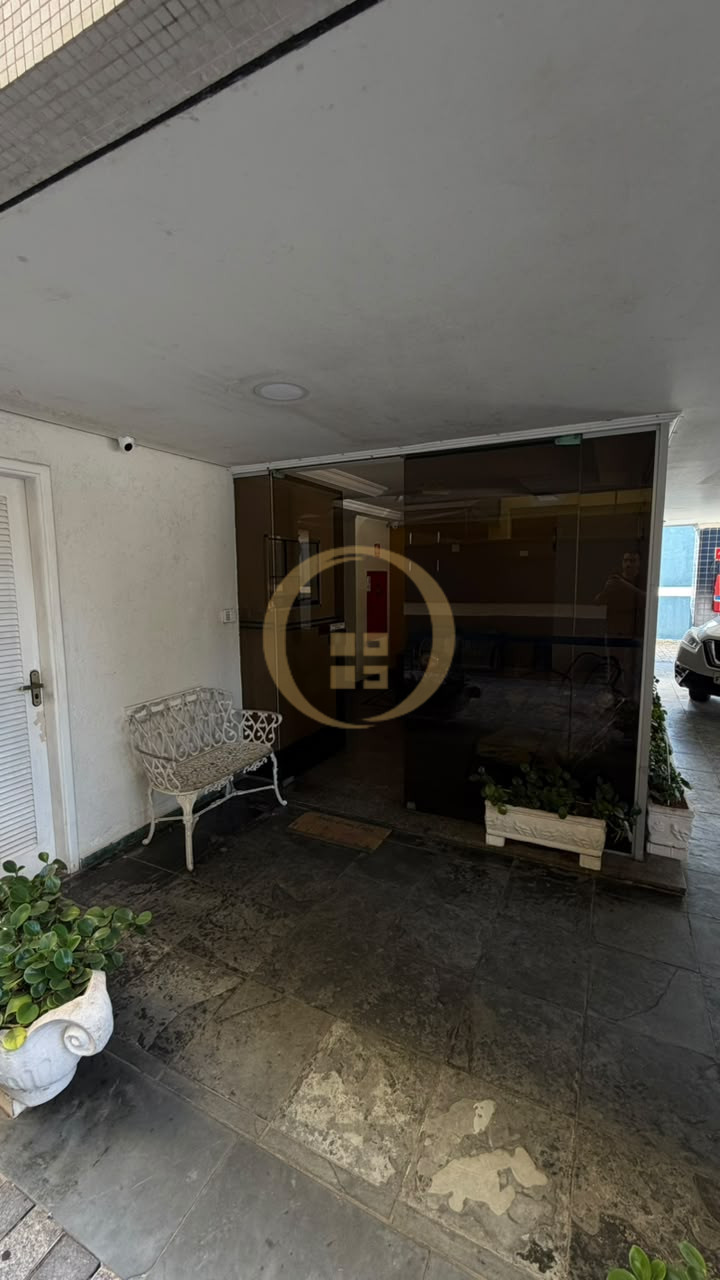 Apartamento na Praia da Enseada, Guarujá - SP
