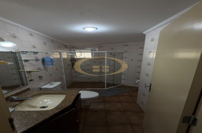 Apartamento na Praia da Enseada, Guarujá - SP