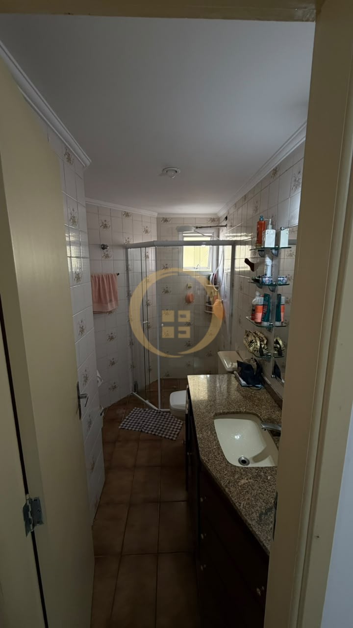 Apartamento na Praia da Enseada, Guarujá - SP