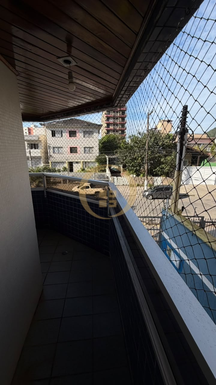Apartamento na Praia da Enseada, Guarujá - SP