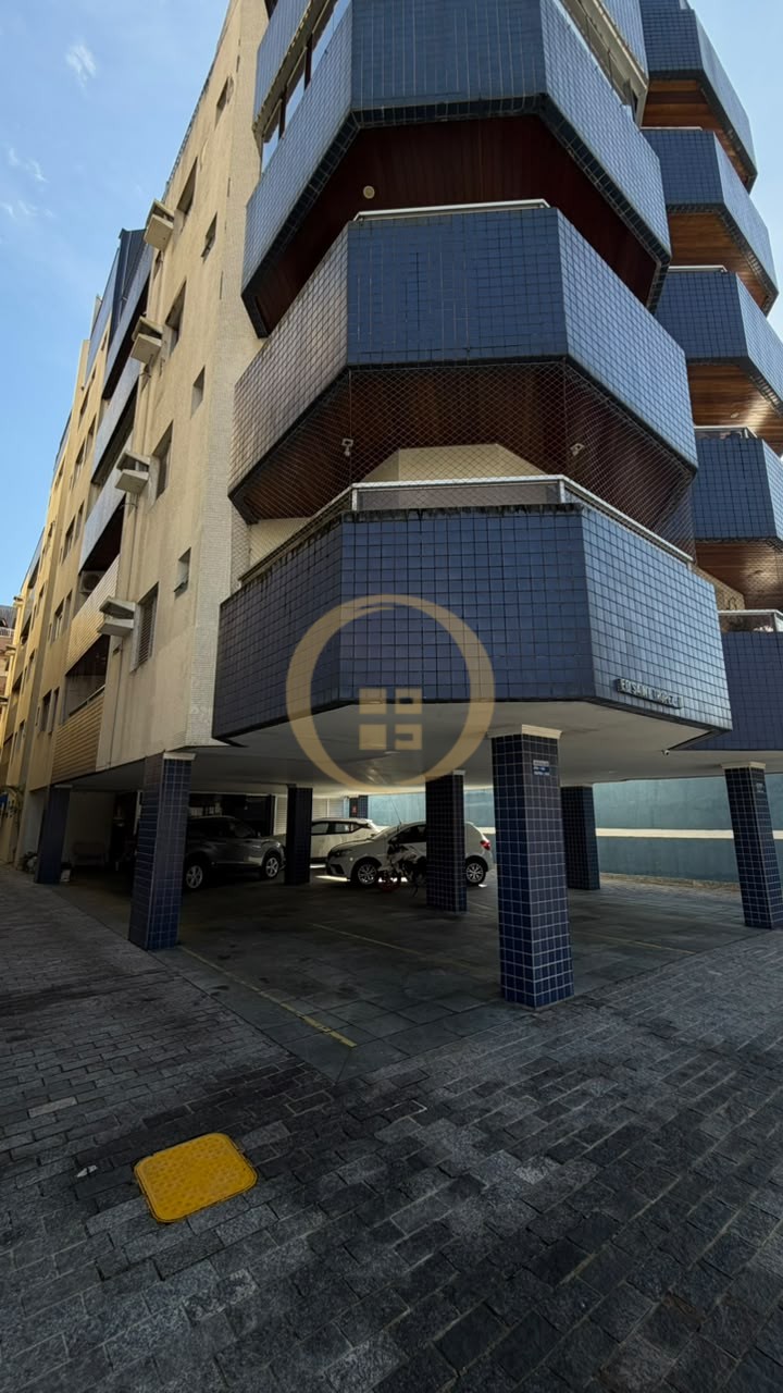Apartamento na Praia da Enseada, Guarujá - SP