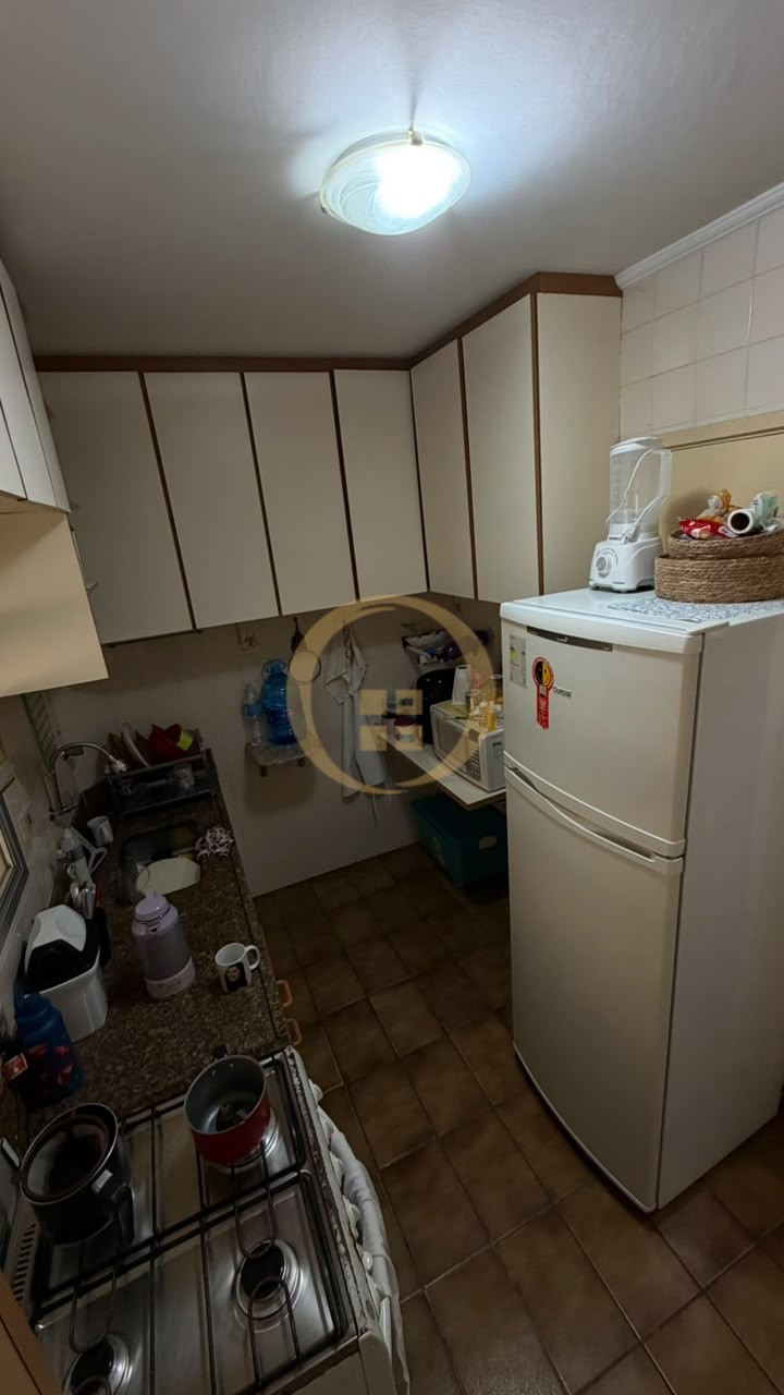Apartamento na Praia da Enseada, Guarujá - SP