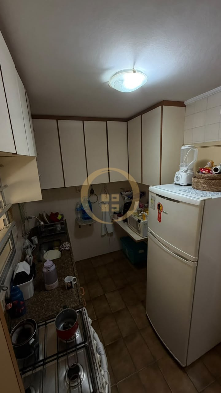 Apartamento na Praia da Enseada, Guarujá - SP