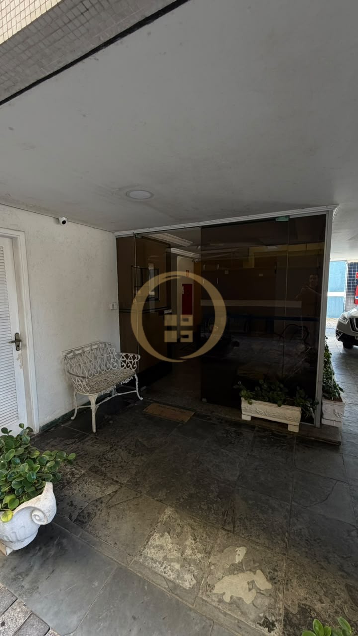 Apartamento na Praia da Enseada, Guarujá - SP