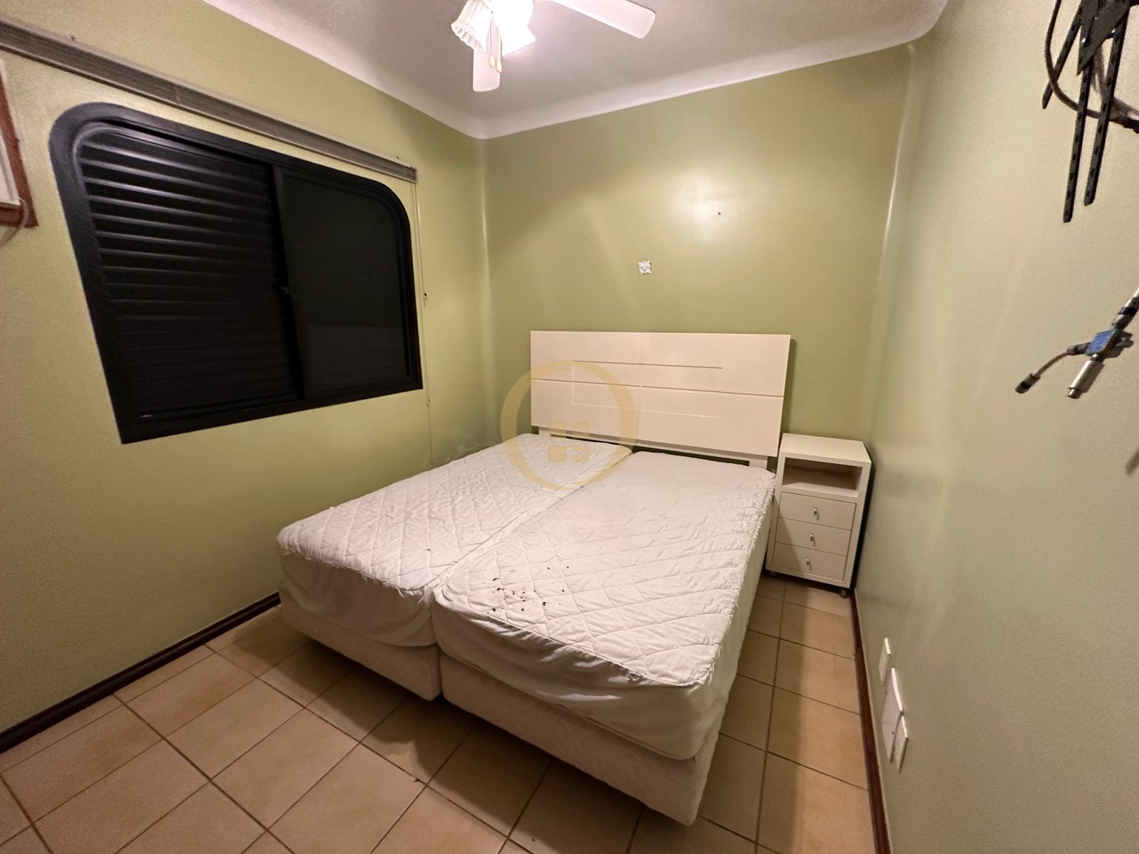 Apartamento na Praia da Enseada, Guarujá - SP