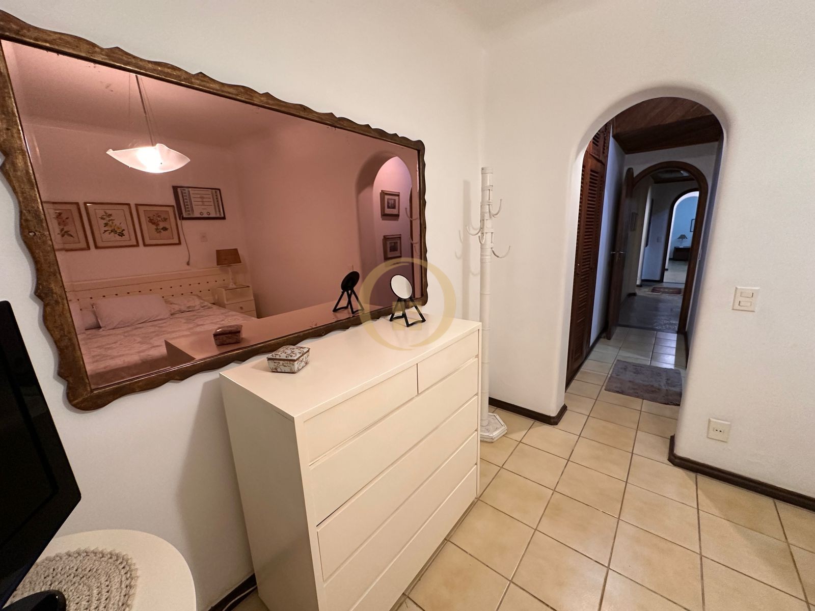 Apartamento na Praia da Enseada, Guarujá - SP