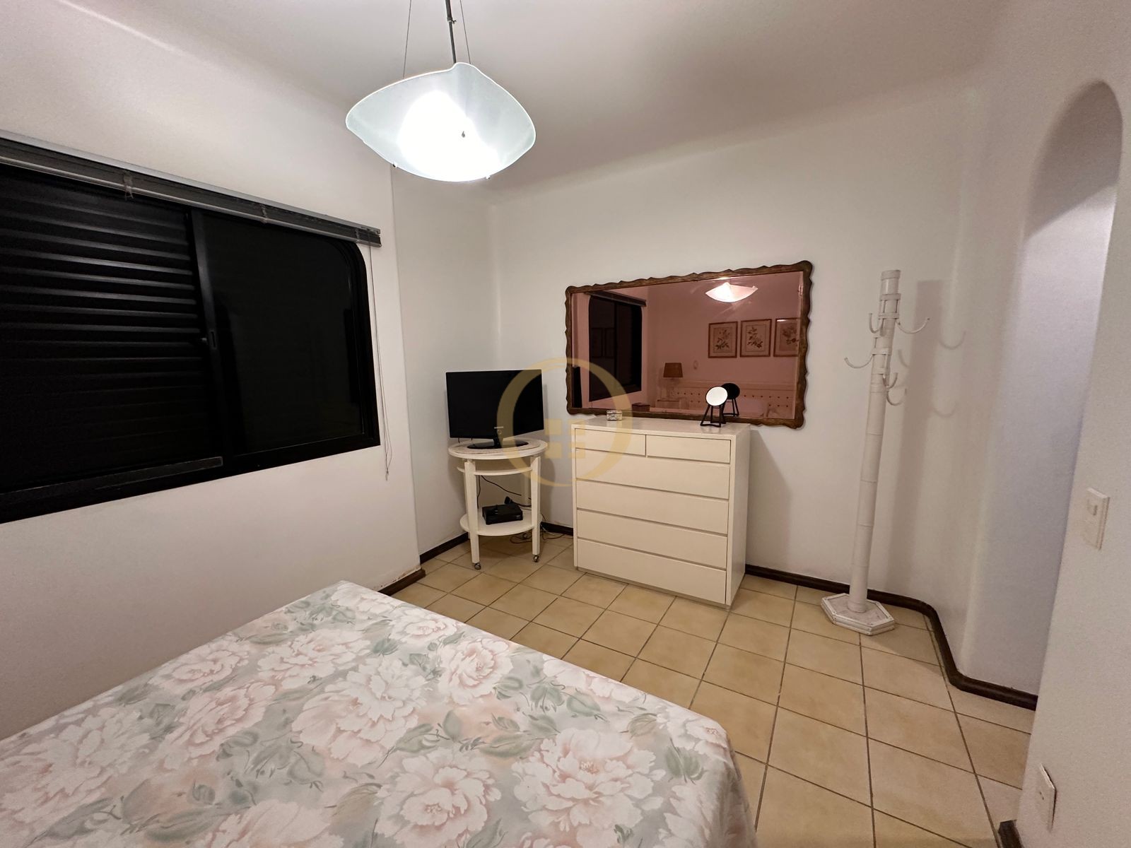 Apartamento na Praia da Enseada, Guarujá - SP