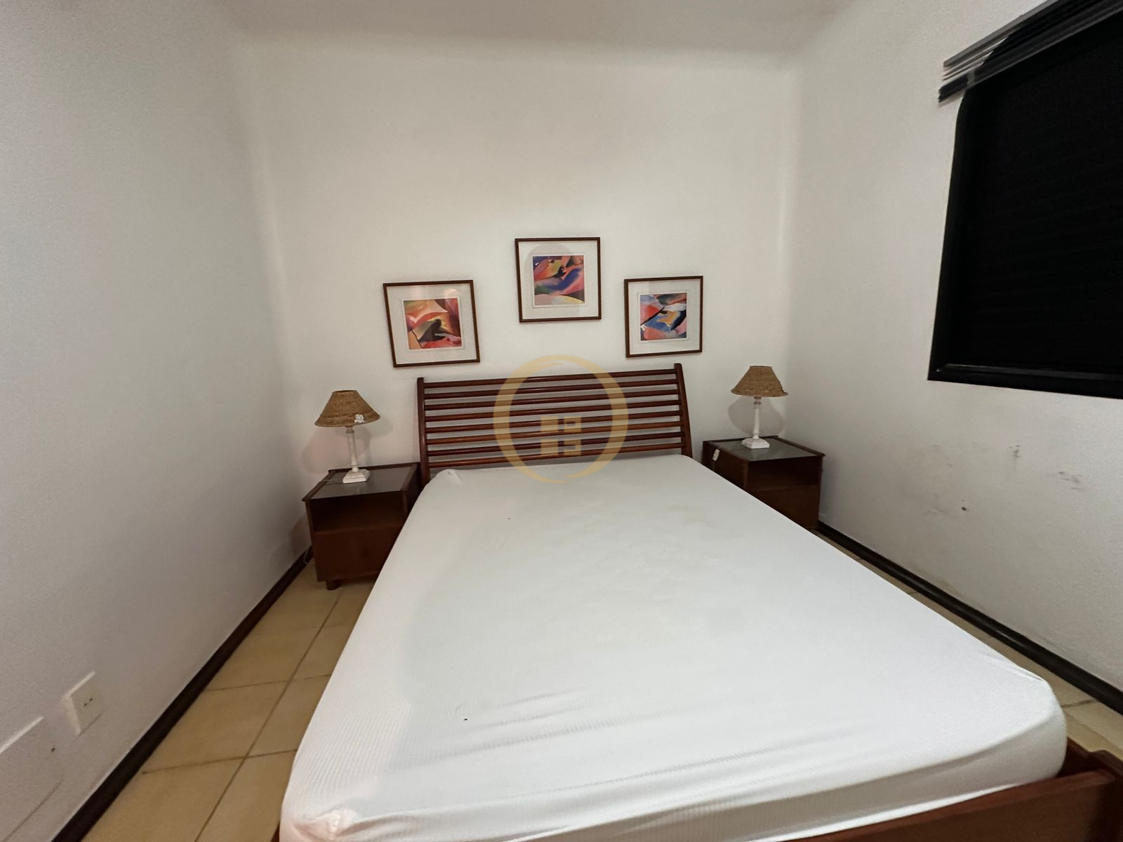 Apartamento na Praia da Enseada, Guarujá - SP